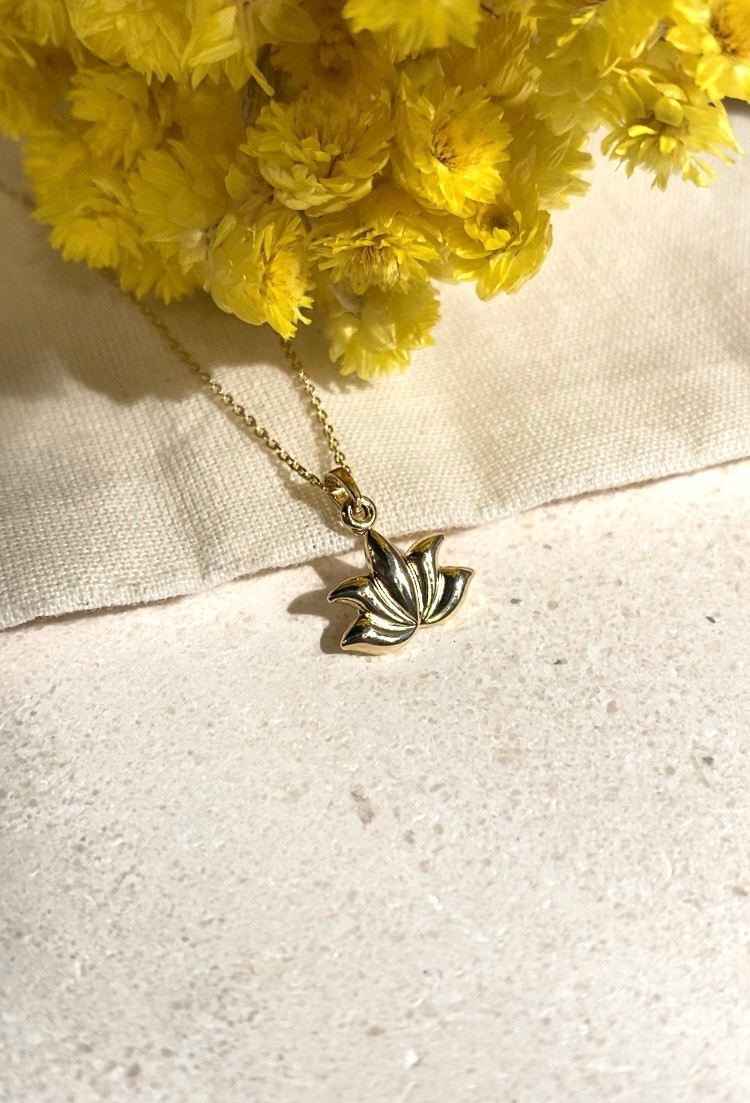 14 Ayar Altın Lotus Kolye