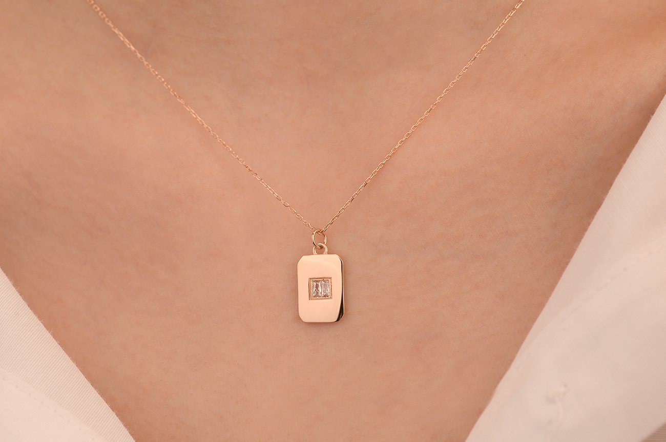 Çerçeve Minimal Kolye