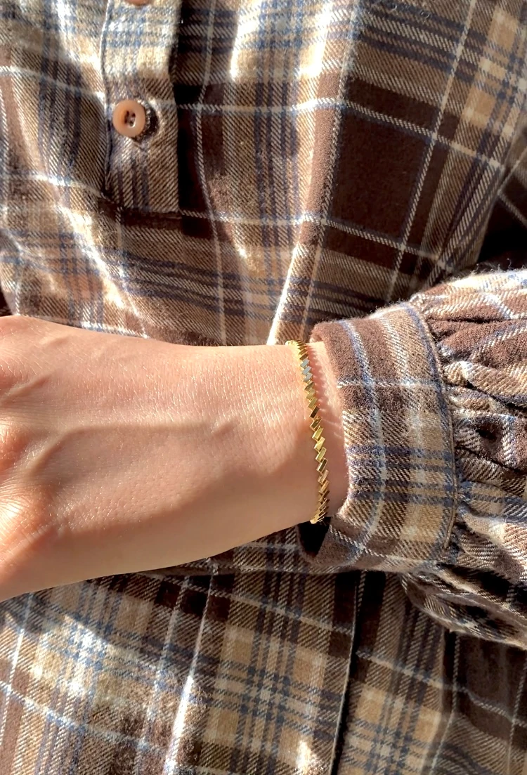 14 Ayar Altın Sıralı Çubuk Bileklik