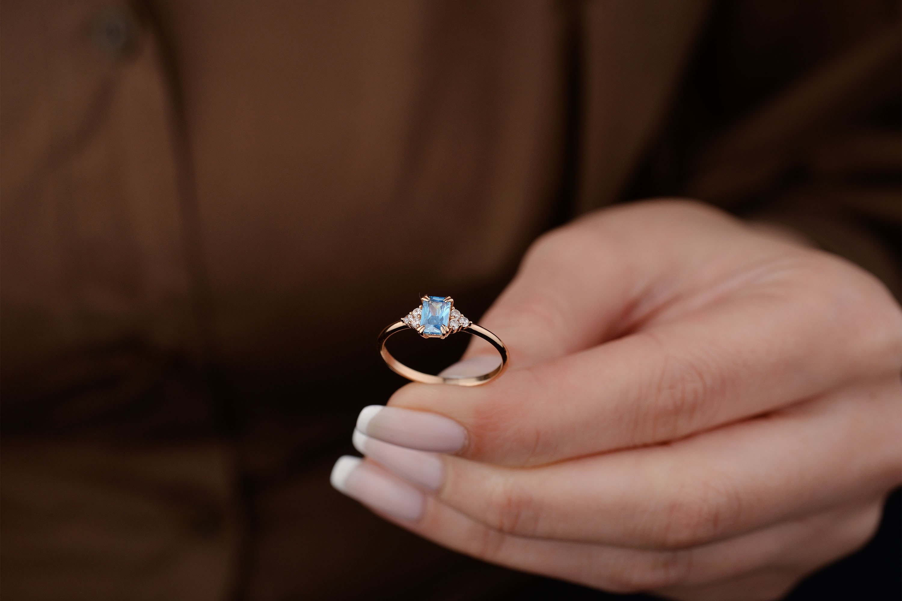 Emerald Kesim Yüzük Rose Mavi Taşlı Kadın Yüzüğü