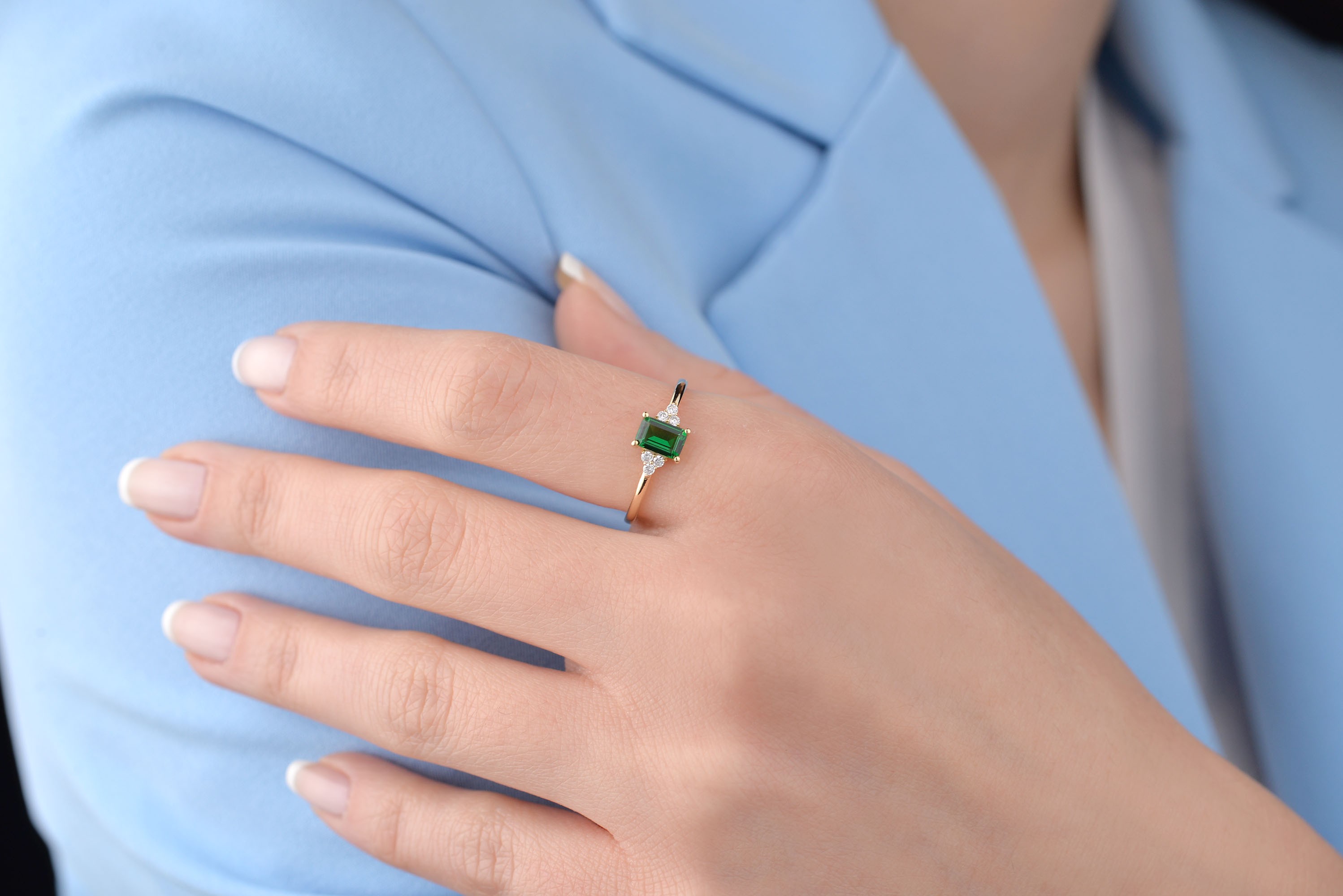 Emerald Cut Kadın 14 Ayar Altın Yüzük, Yeşil Taşlı Zarif Kadın Yüzüğü