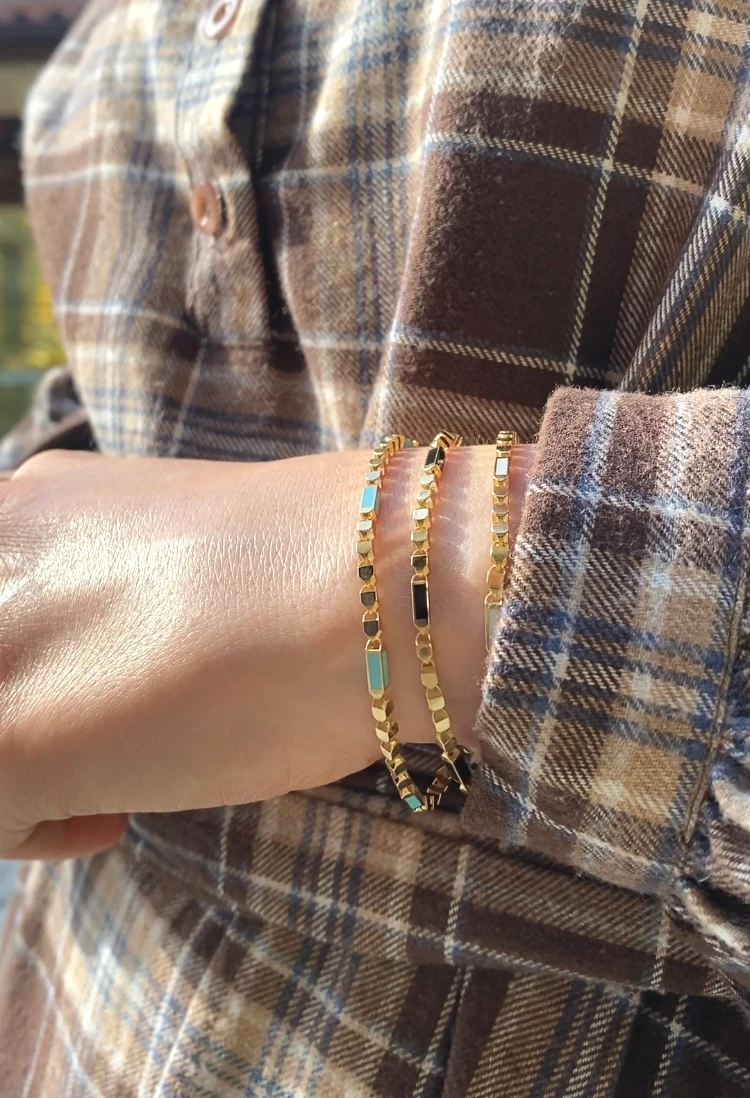 14 Ayar Altın Minimal Renkli Küp Bileklik