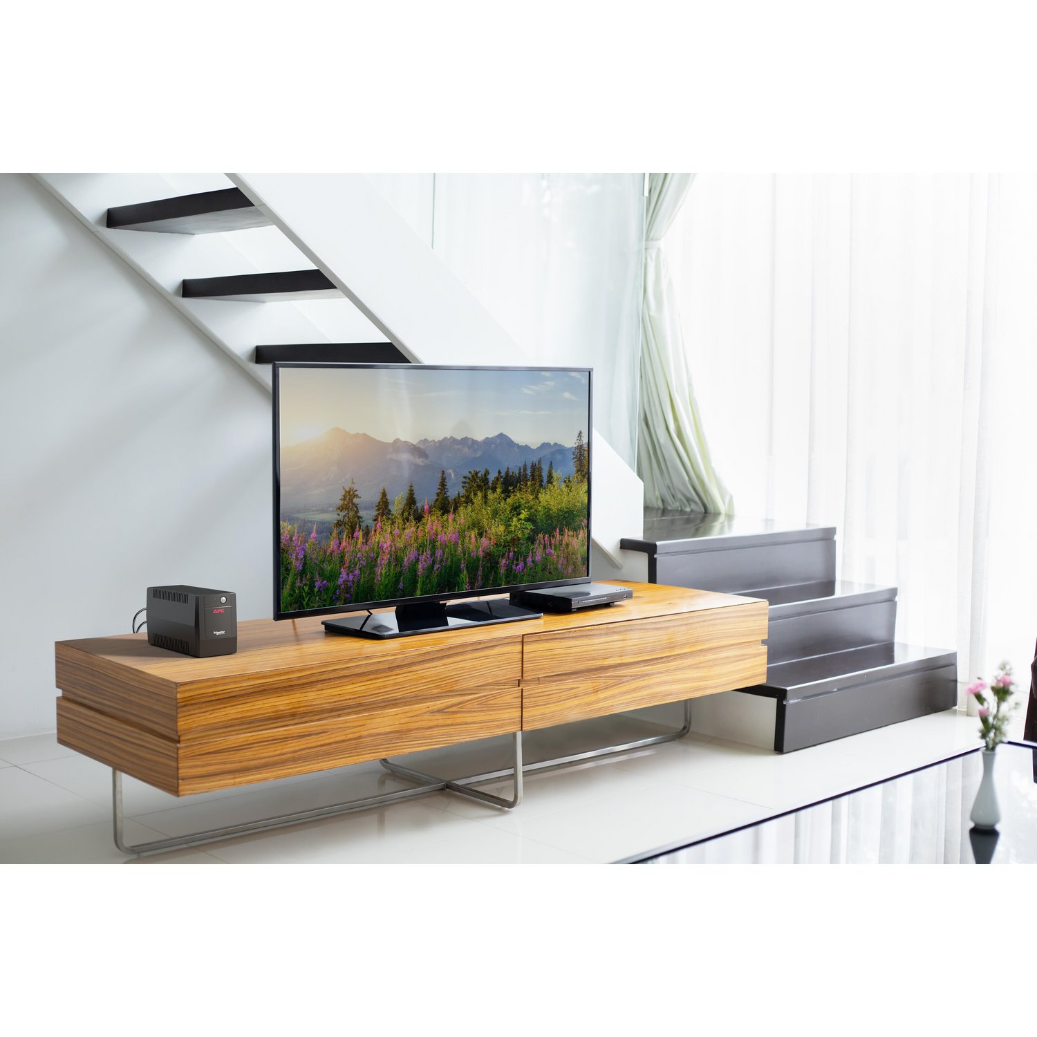 APC BVG700I-GR Easy UPS BVG 700VA 230V 2 SCHUKO Outlets AVR