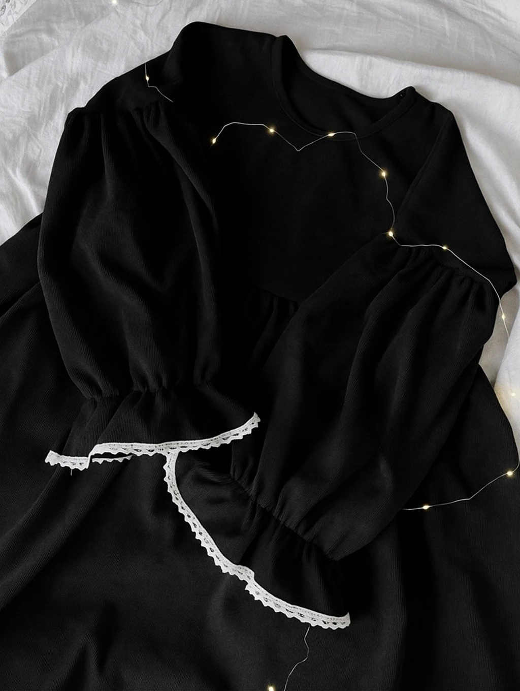 0028 kolu dantelli elbise