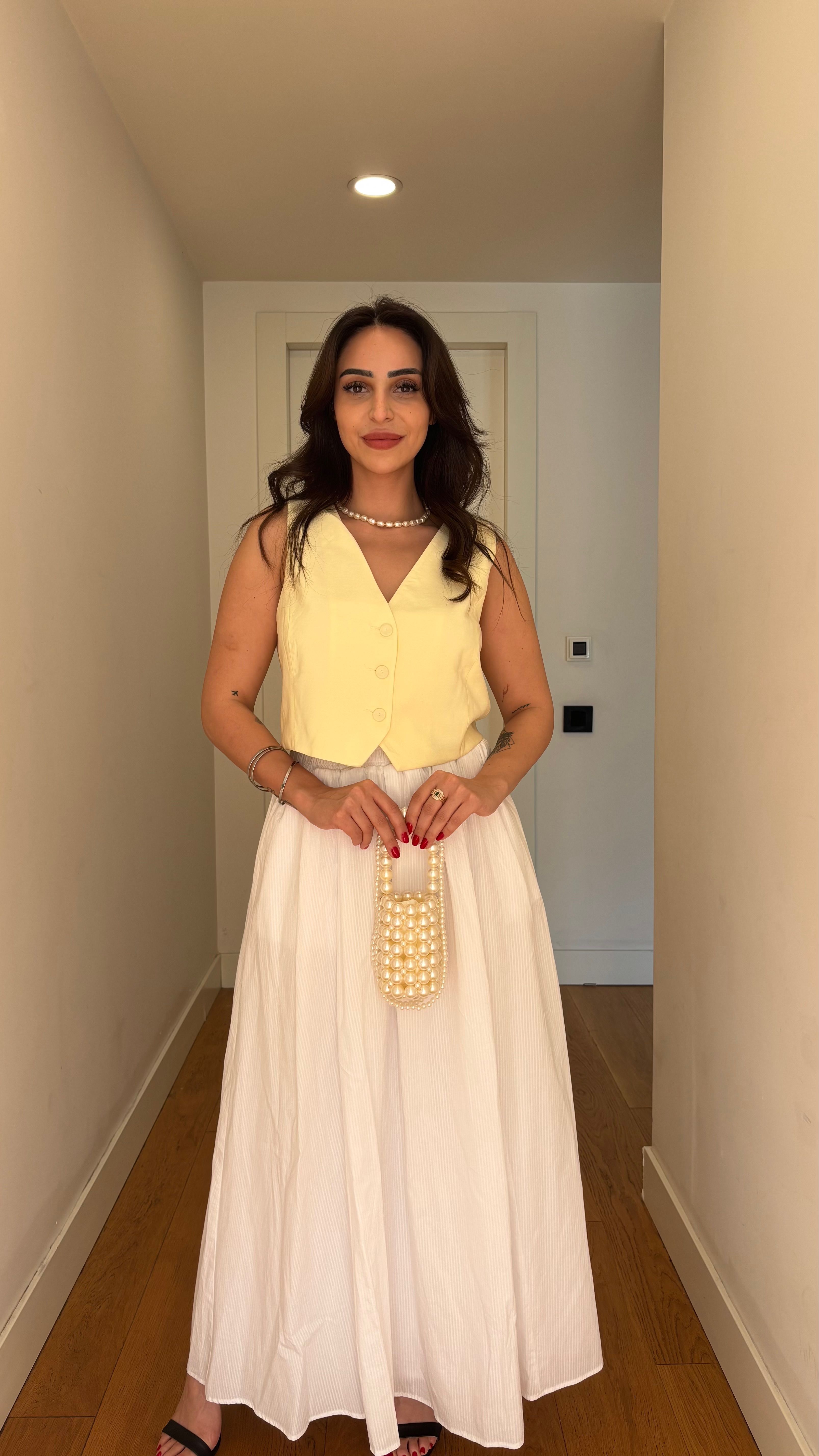 SARI DÜĞMELİ YELEK