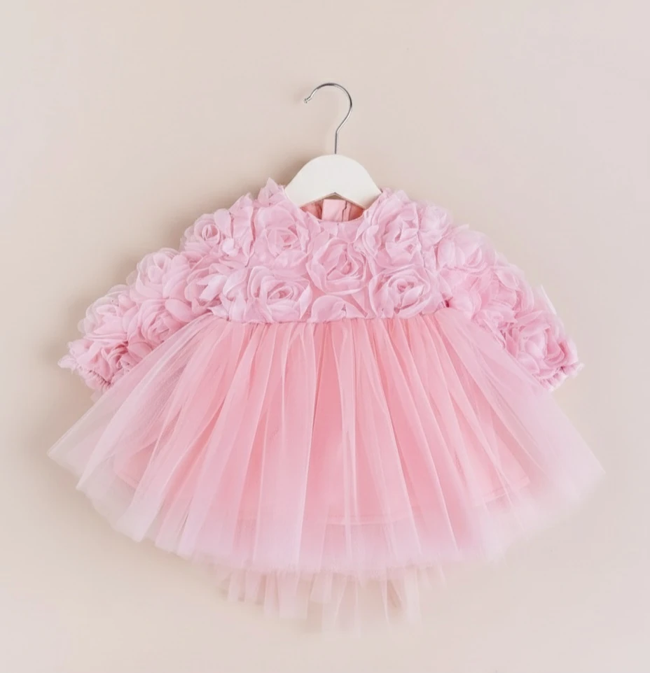 GÜL DETAYLI FİYONKLU TÜTÜ ETEKLİ ELBİSE - pudra