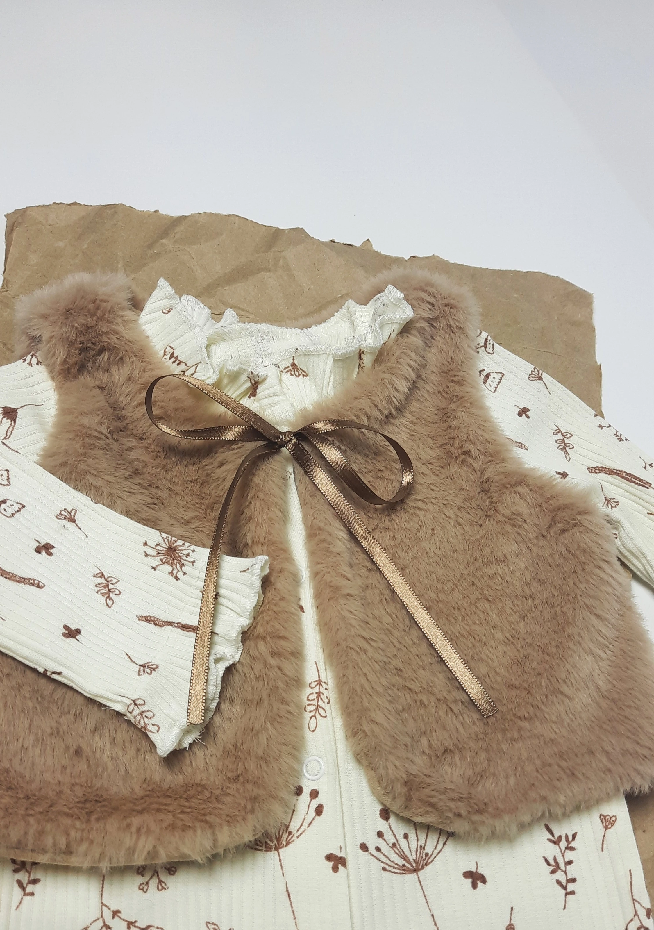 Karahindiba Yelekli Tulum