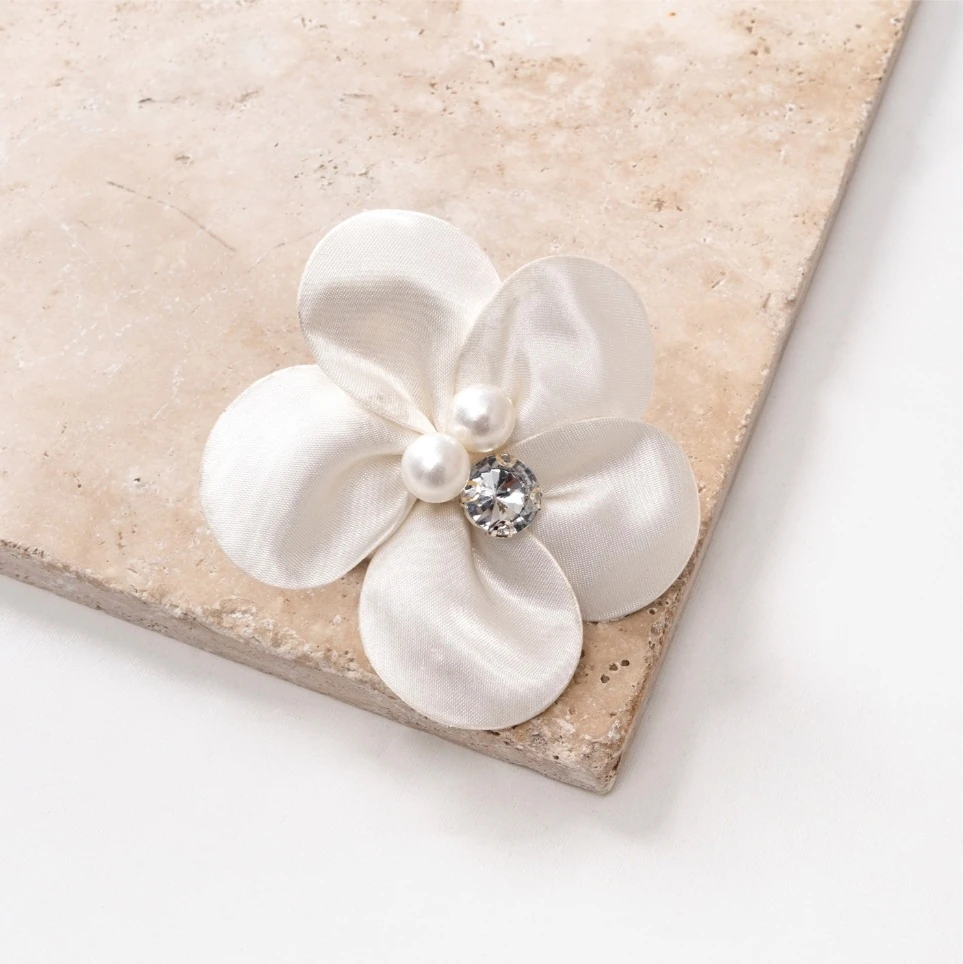 İNCİLİ TAŞLI SATEN TOKA