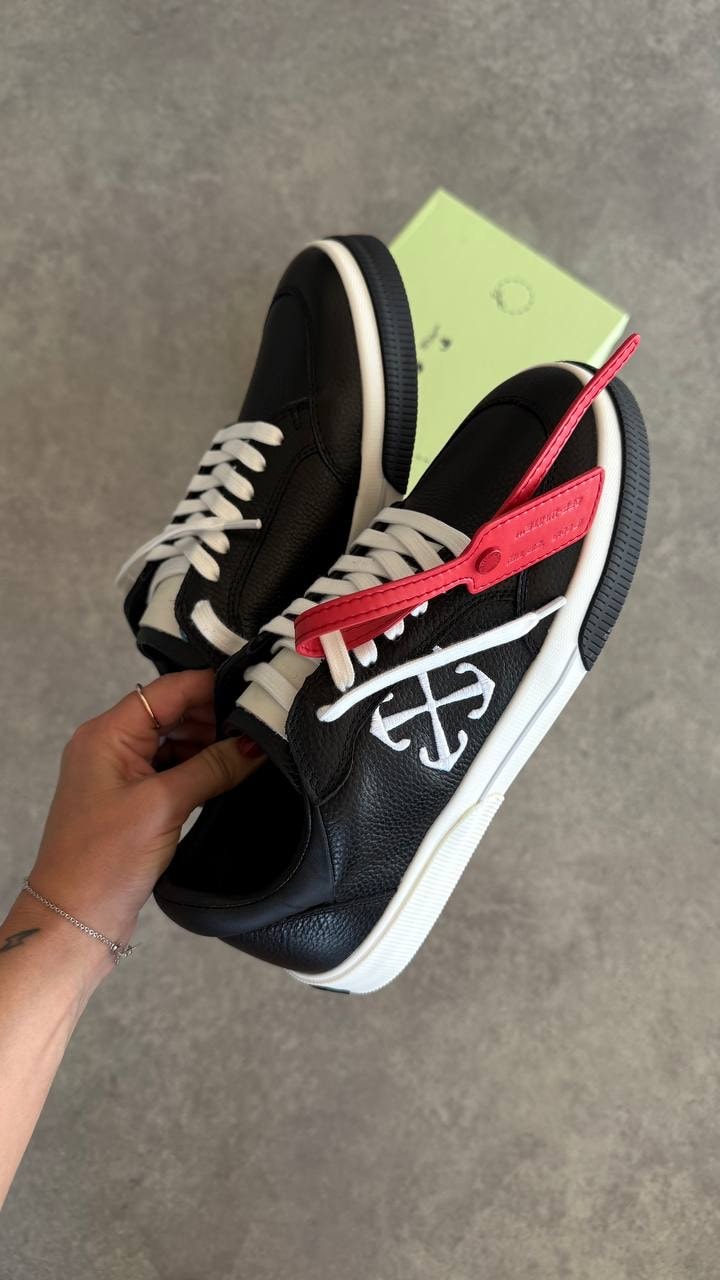 Off White 