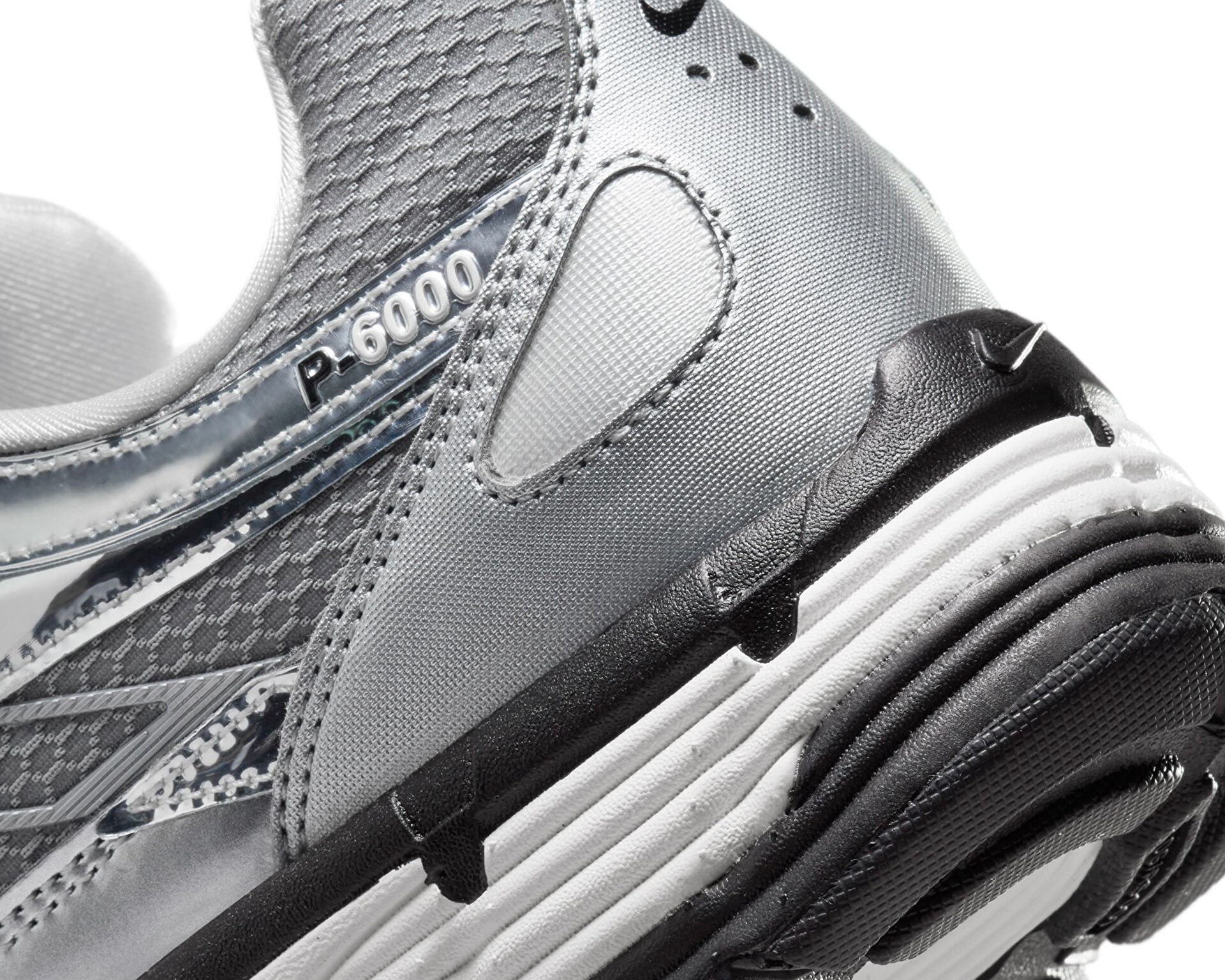 NIKE P-6000