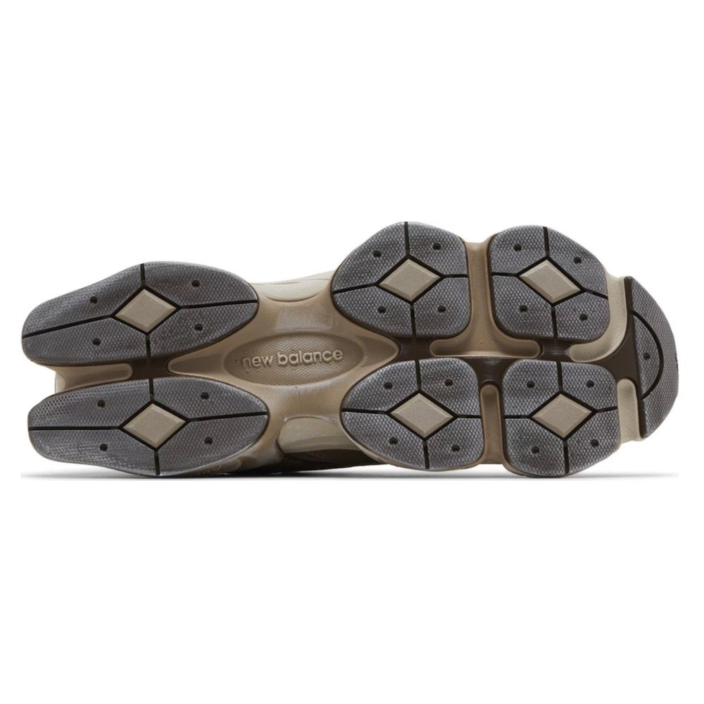 New Balance 9060 Mushroom