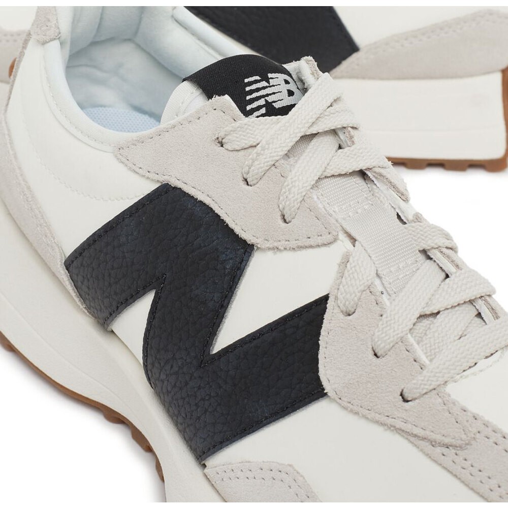 New Balance 327 “Moonbeam”