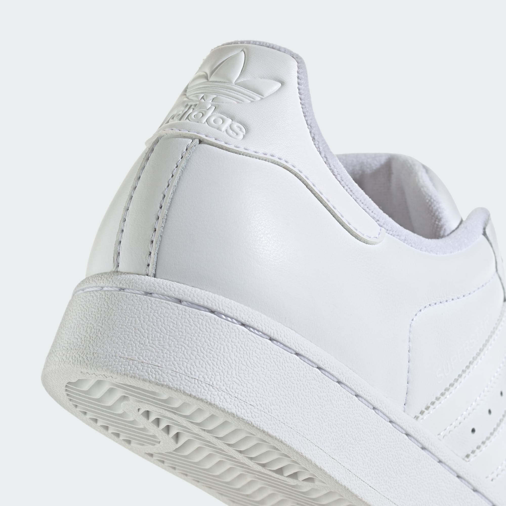Superstar White