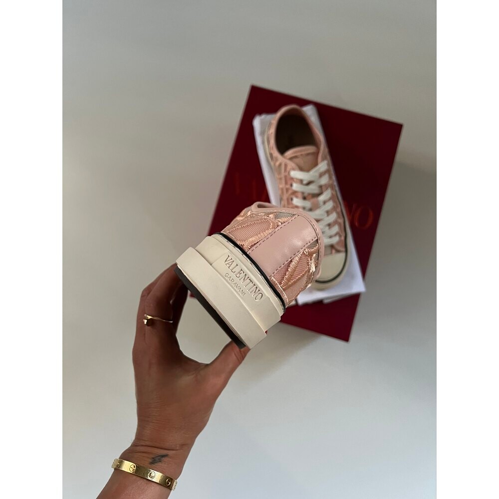 Valentino “Soft Pink”