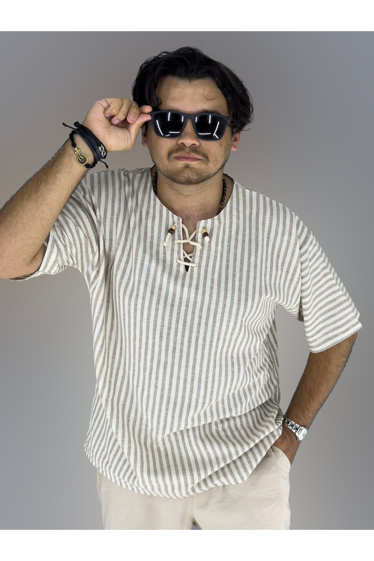 Pamuk Keten Armut Yaka Bağcık Detaylı T-shirt (KAHVE)