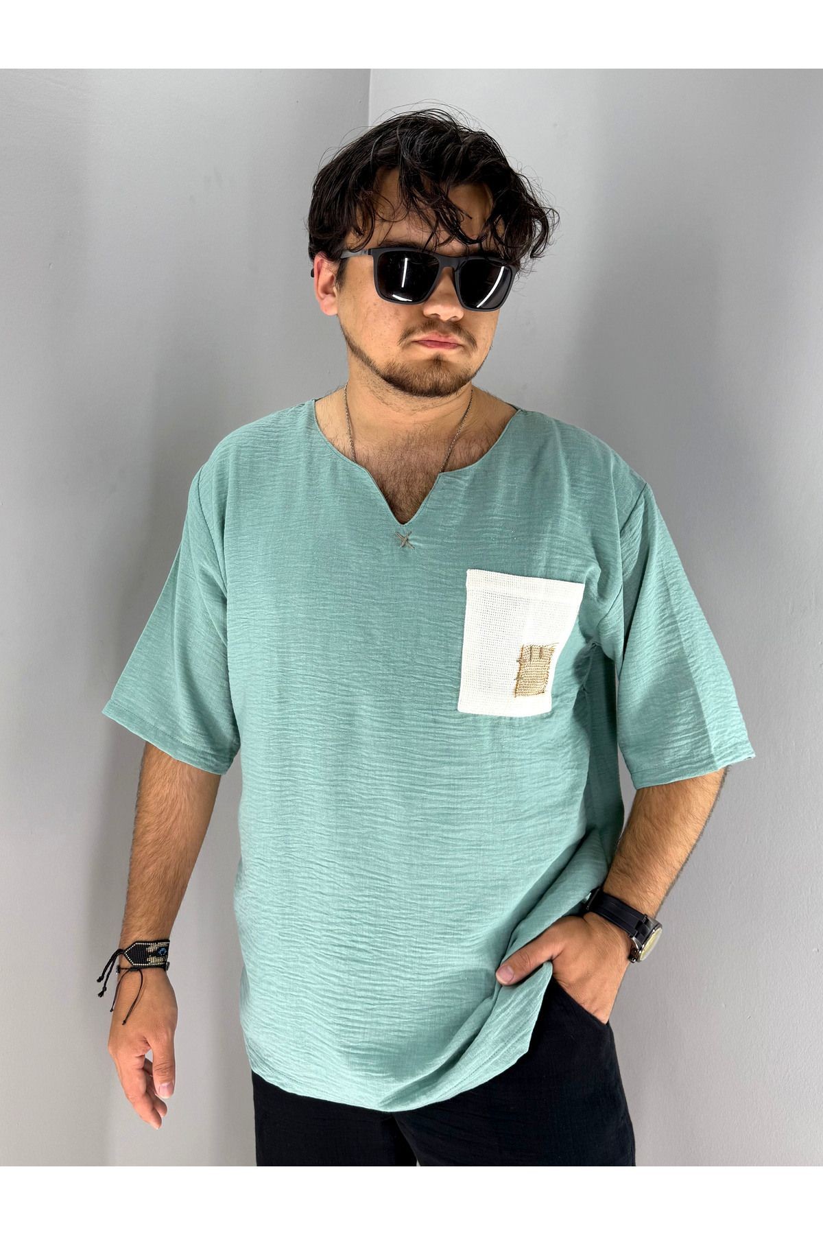 Muslin Armut Yaka ve Cep Etnik Desen T-shirt (Lacivert)