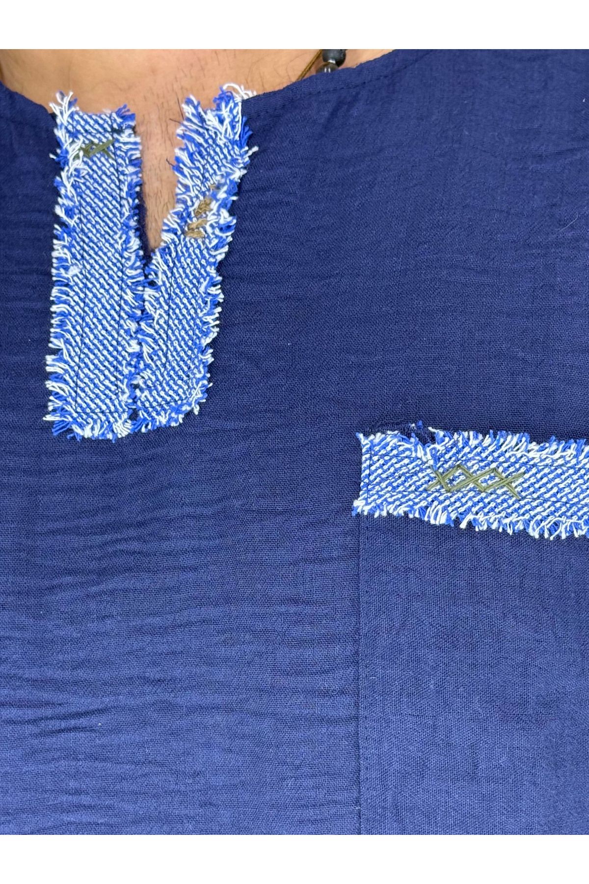 El Işi Yaka Ve Cep Pis Dikiş Oversize T-shirt (LACİVERT)