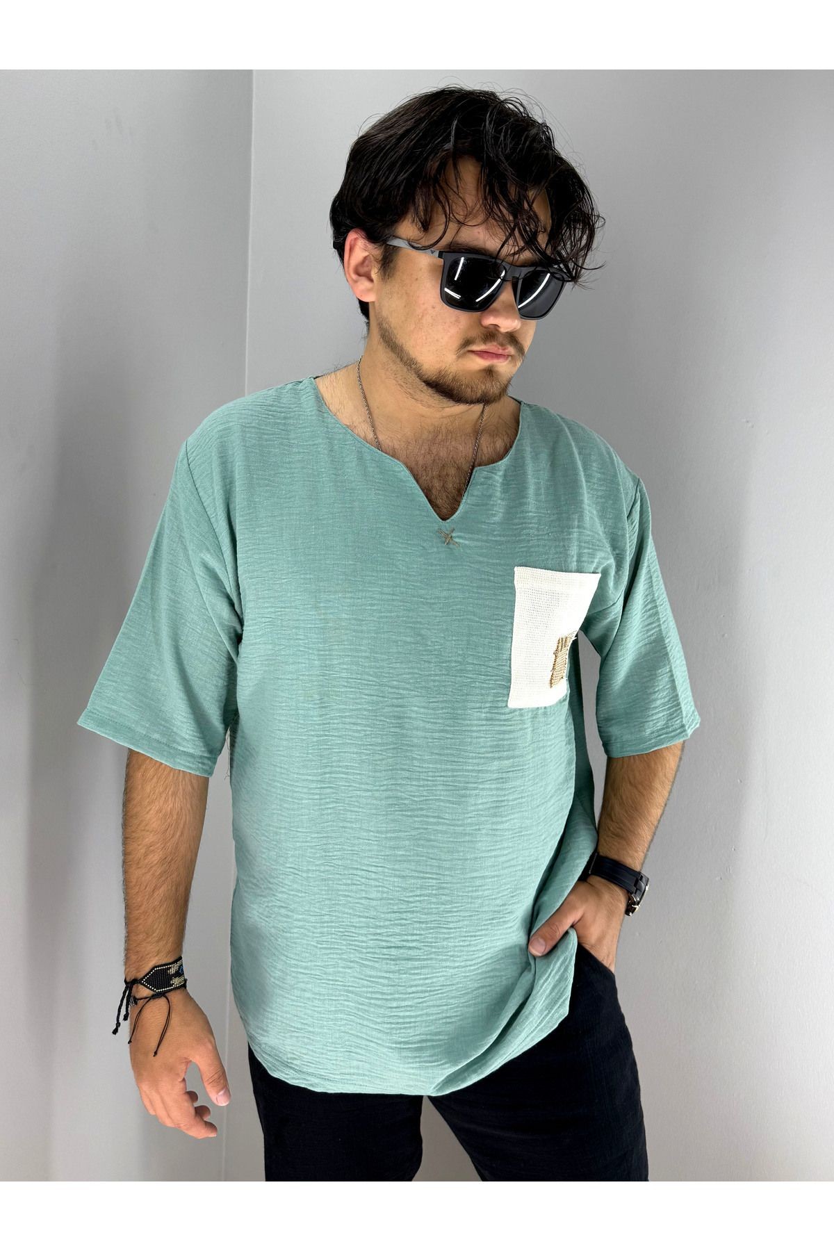 Muslin Armut Yaka ve Cep Etnik Desen T-shirt (Lacivert)