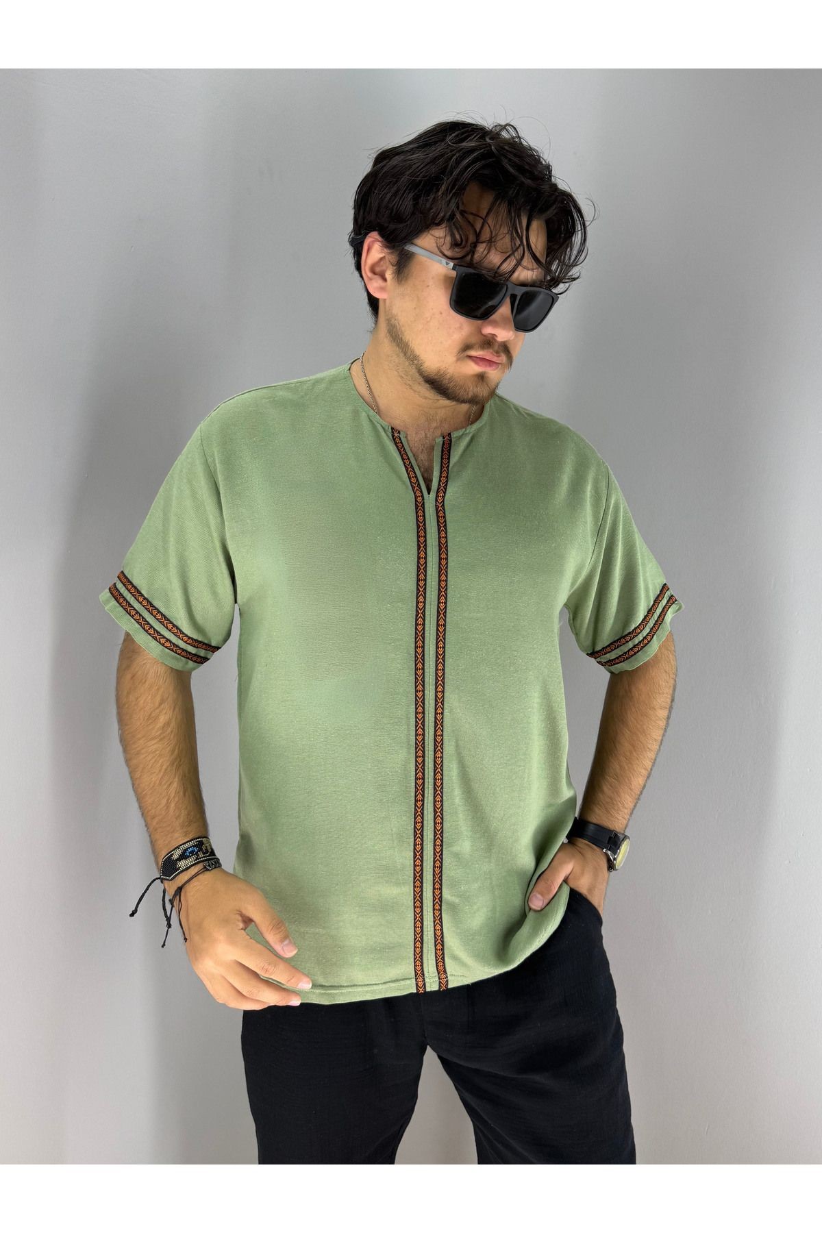 Armut Yaka Pat ve Kol Etnik Detaylı Keten T-Shirt (Haki)