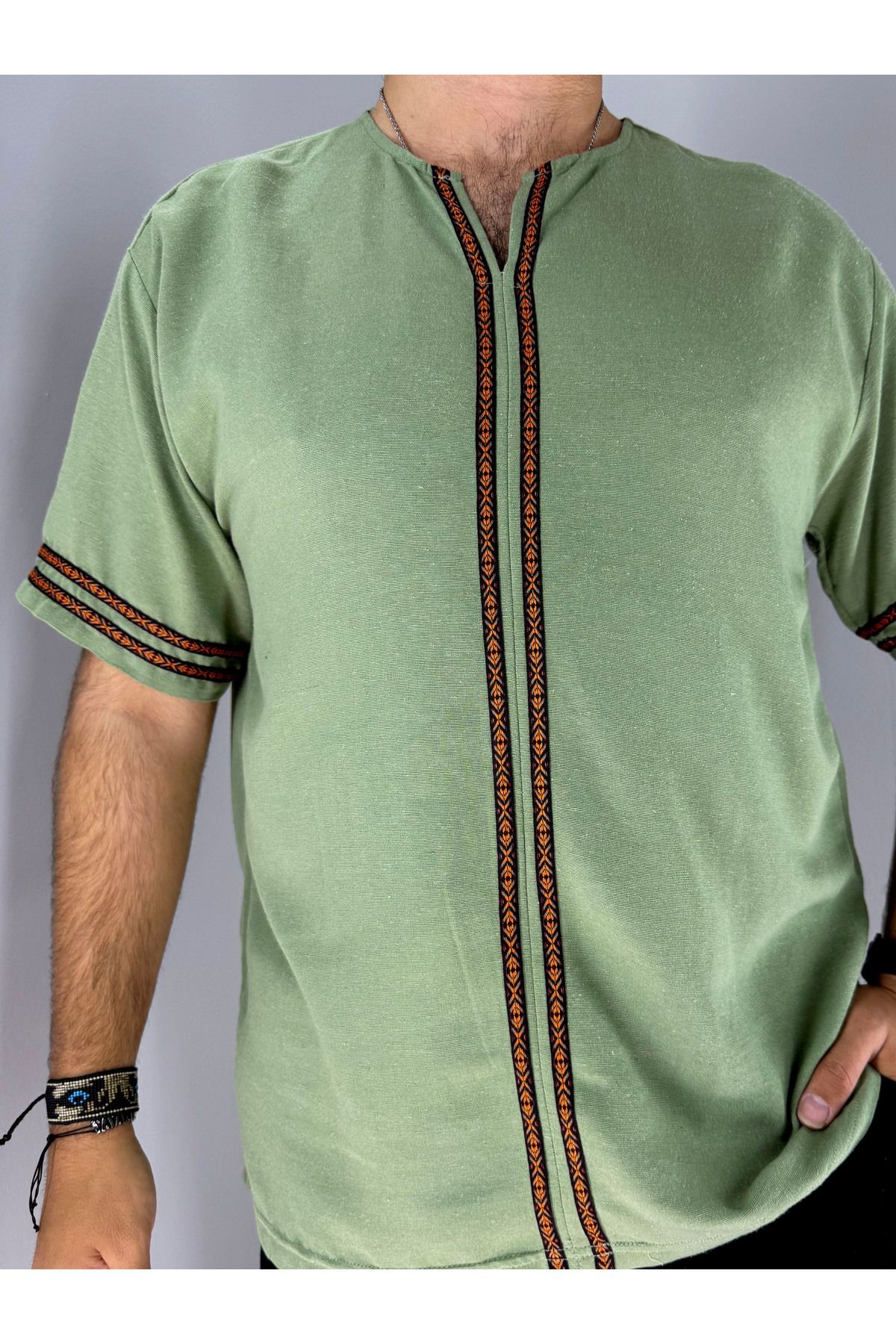 Armut Yaka Pat ve Kol Etnik Detaylı Keten T-Shirt (Haki)