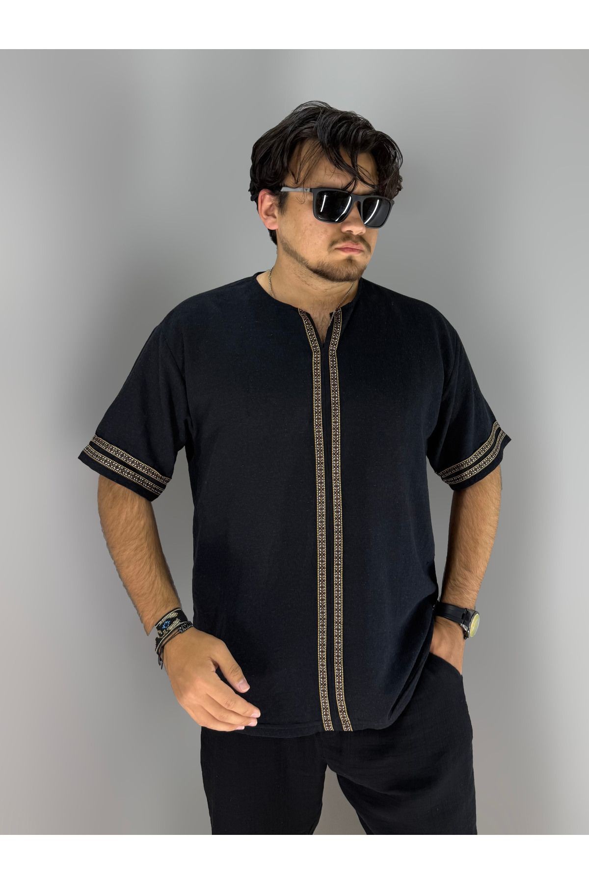 Armut Yaka Pat ve Kol Etnik Detaylı Keten T-Shirt (Siyah)