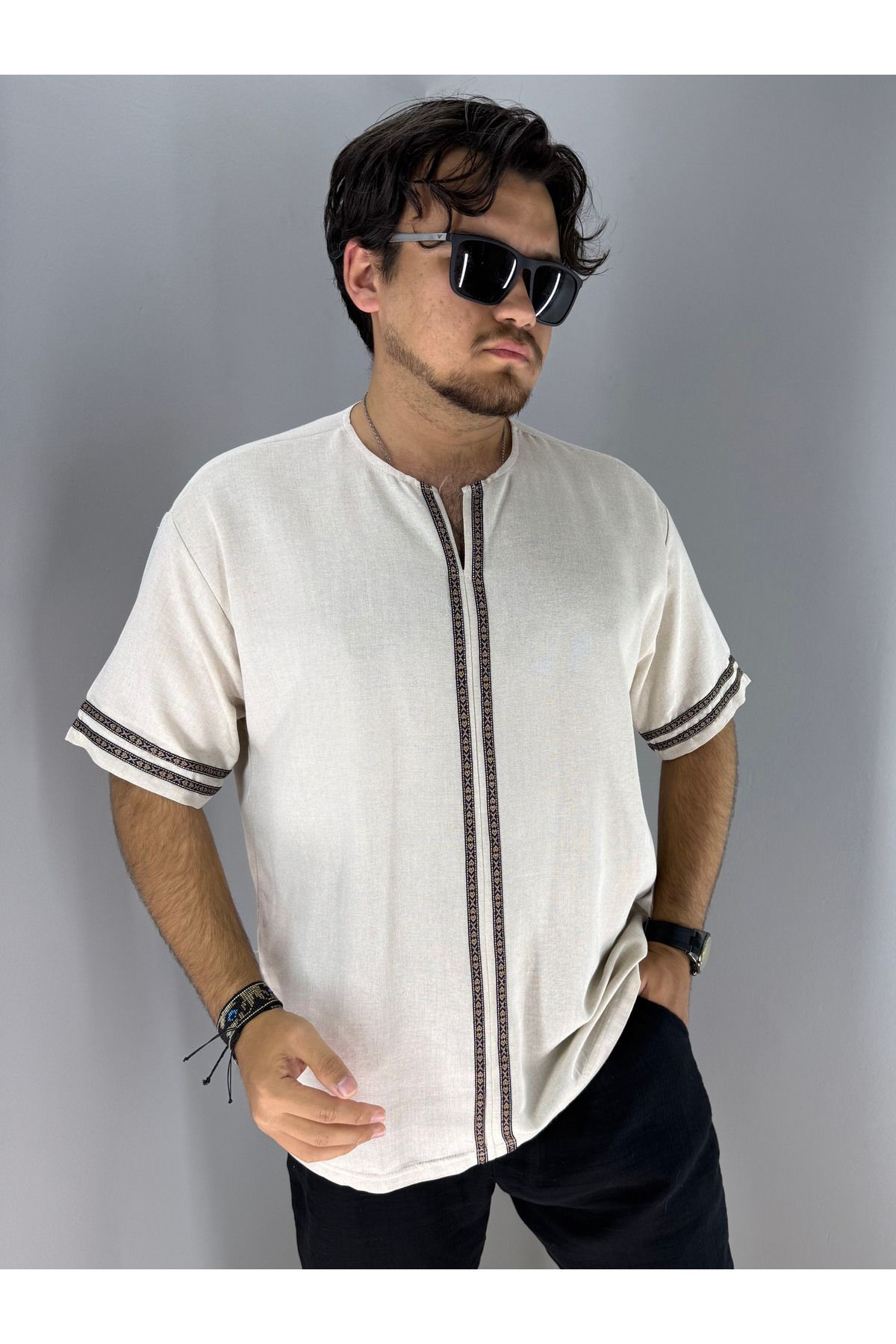 Armut Yaka Pat ve Kol Etnik Detaylı Keten T-Shirt (Bej)