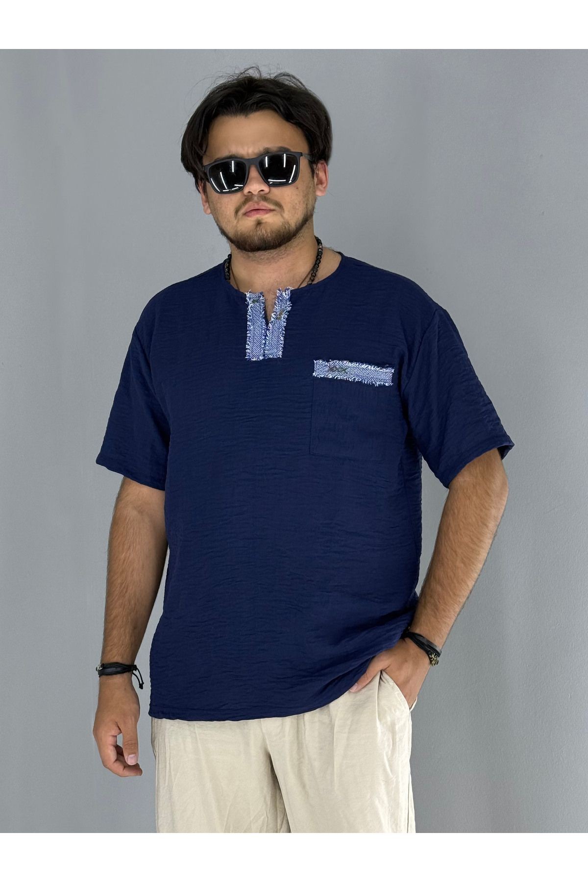 El Işi Yaka Ve Cep Pis Dikiş Oversize T-shirt (LACİVERT)