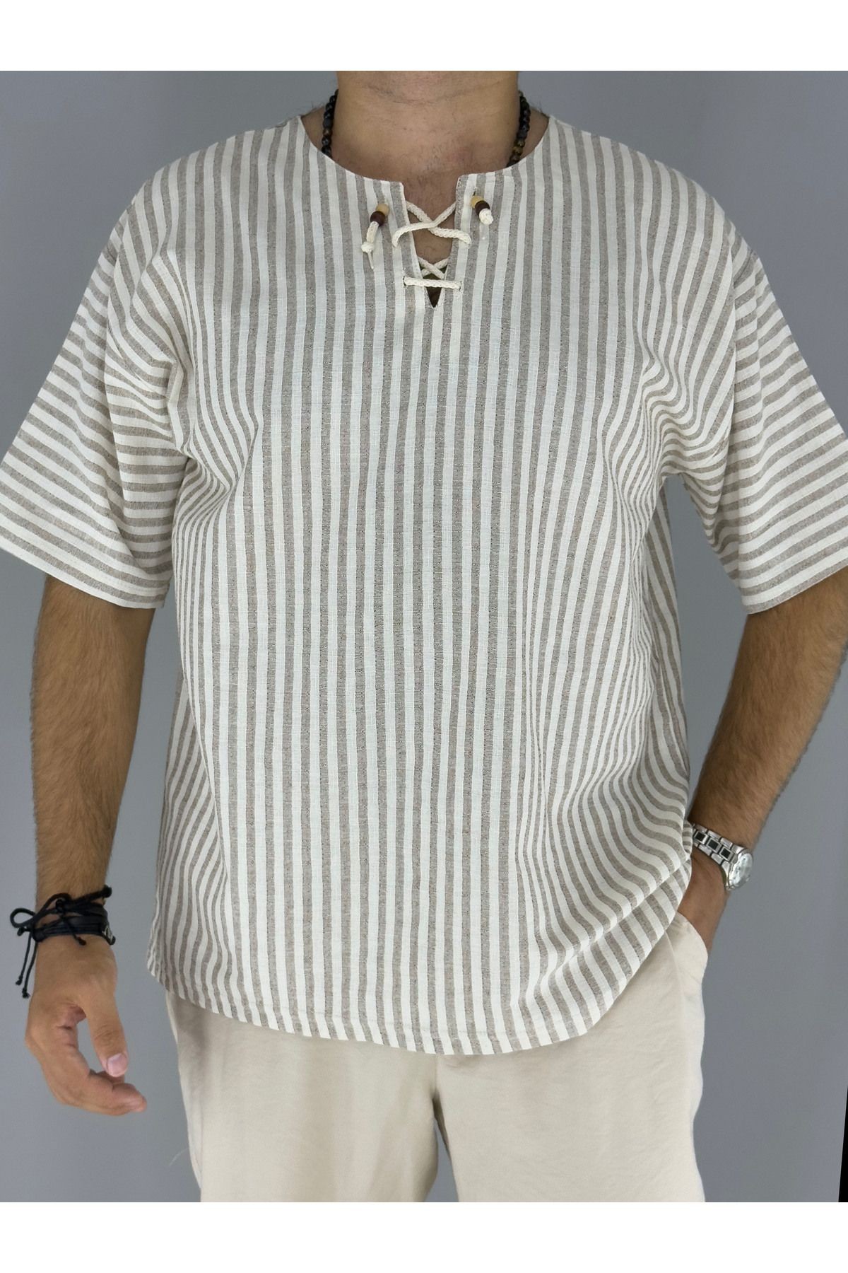 Pamuk Keten Armut Yaka Bağcık Detaylı T-shirt (KAHVE)