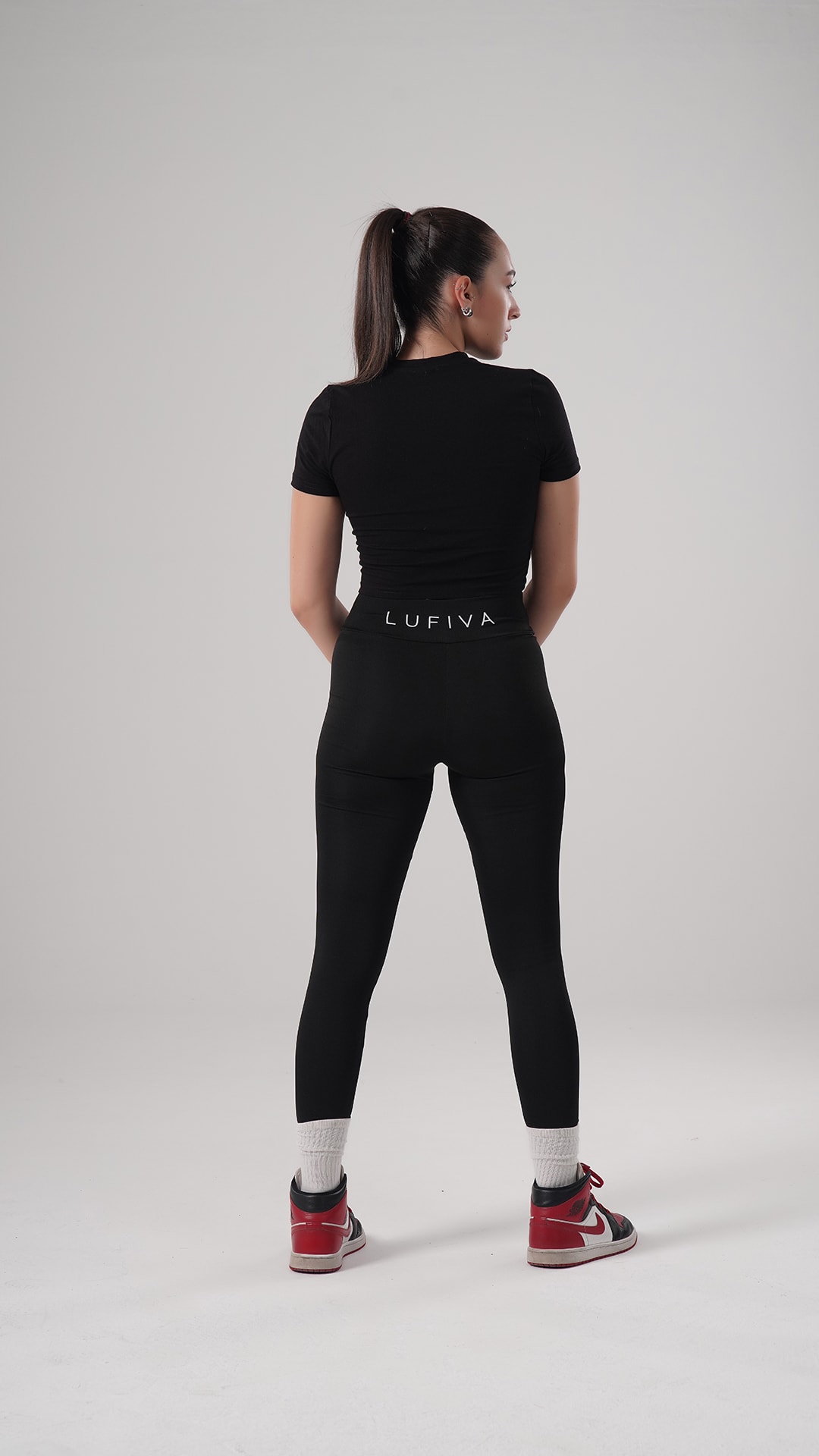 VELORA FLOW BASIC T-SHIRT