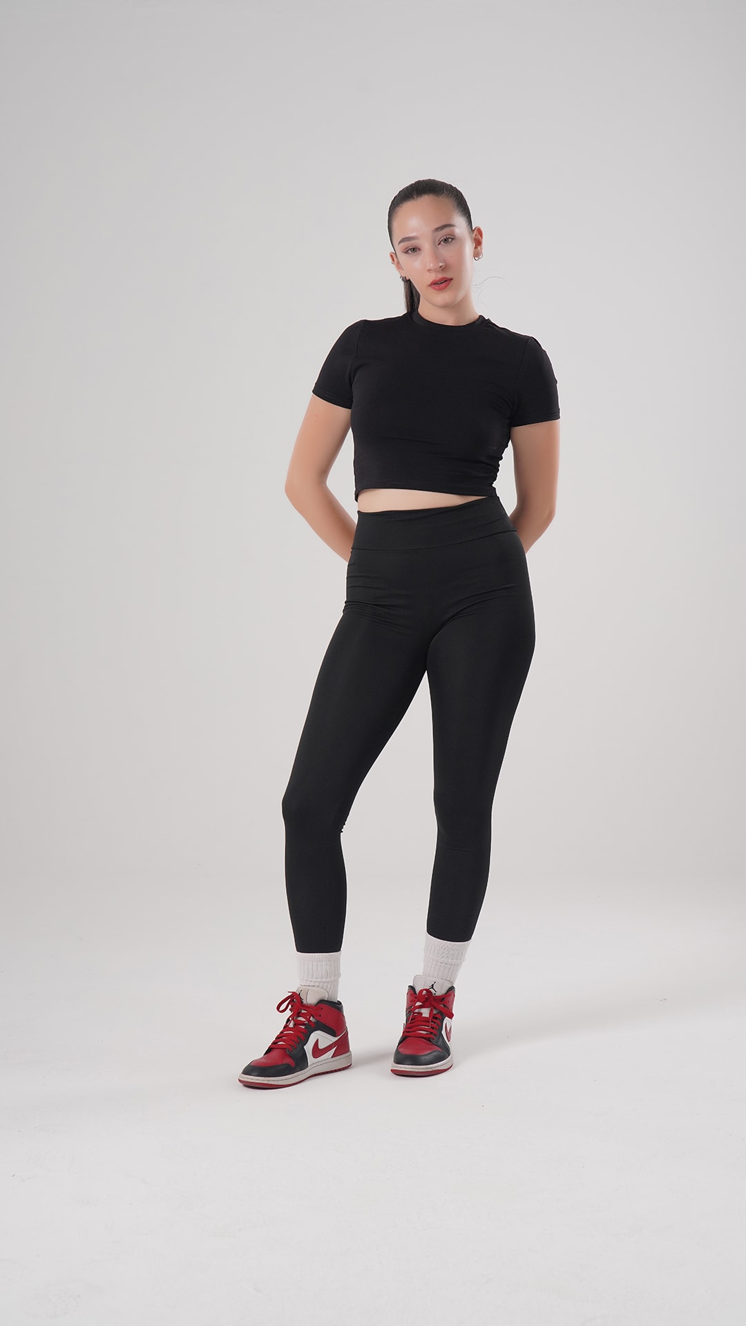 VELORA FLOW BASIC T-SHIRT