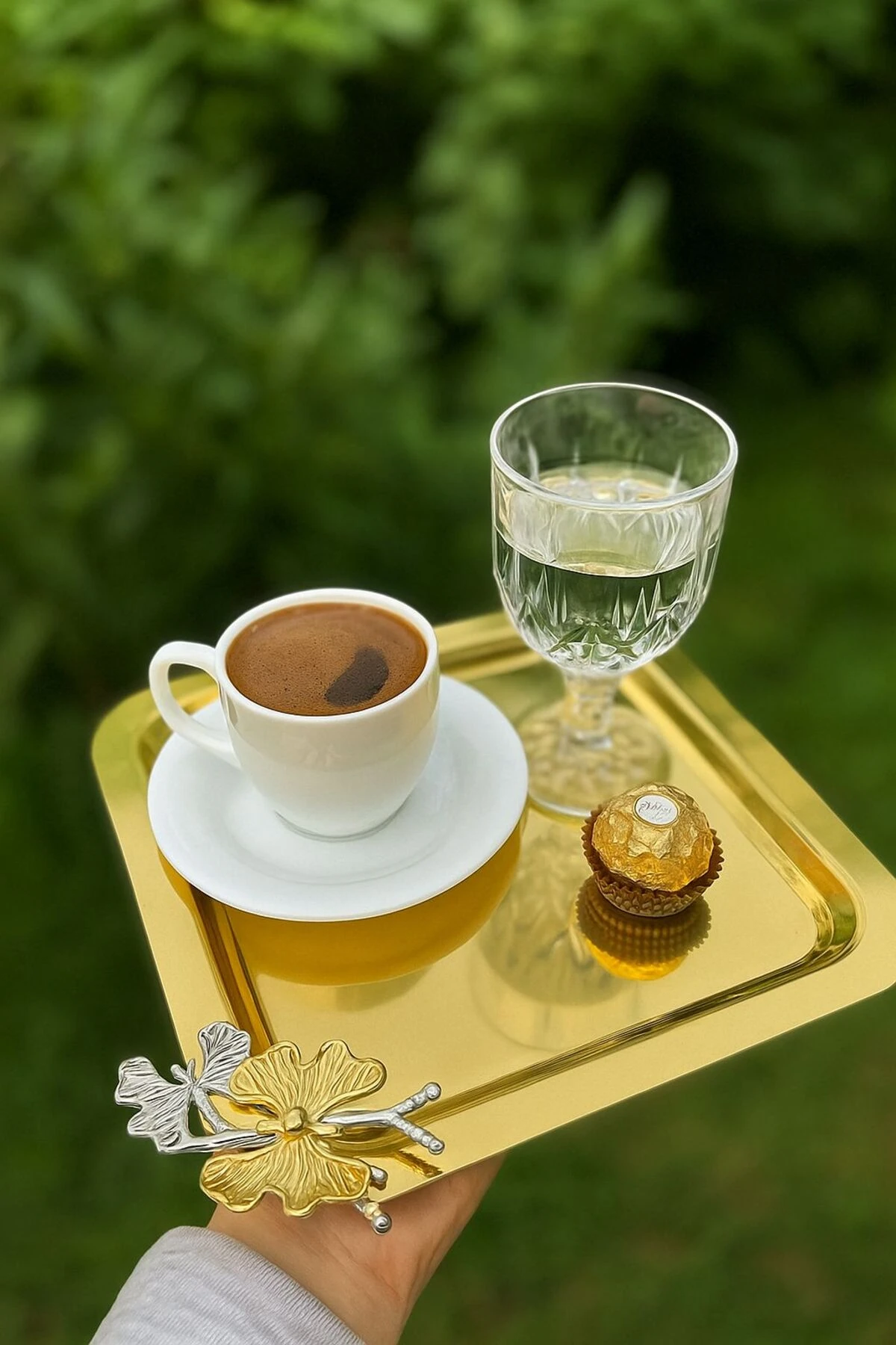 Kare Tek Taraflı Gold Kelebekli Titanyum Kaplama Sunum Tepsisi