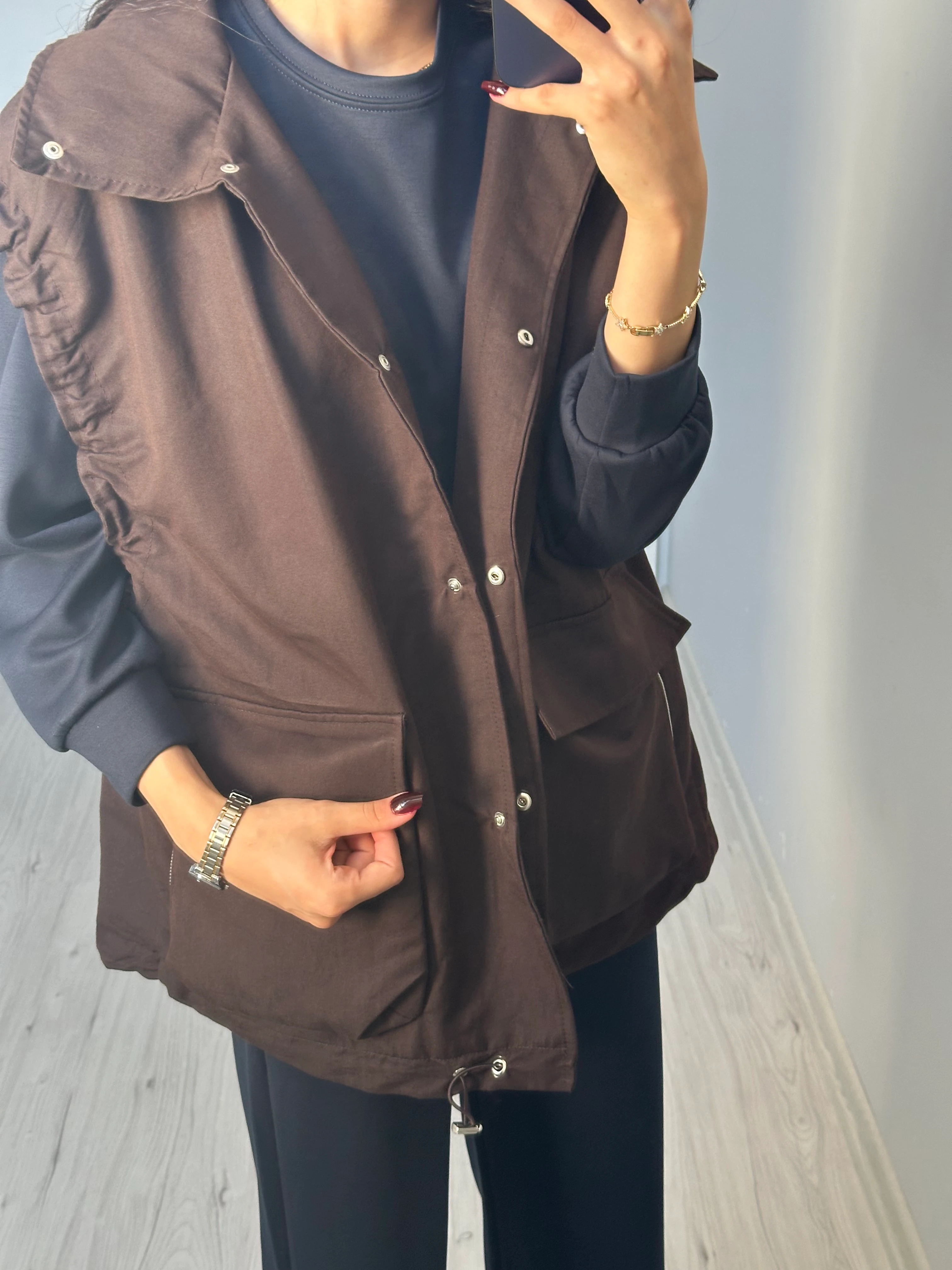 Kol Büzgü Detaylı Oversize Yelek