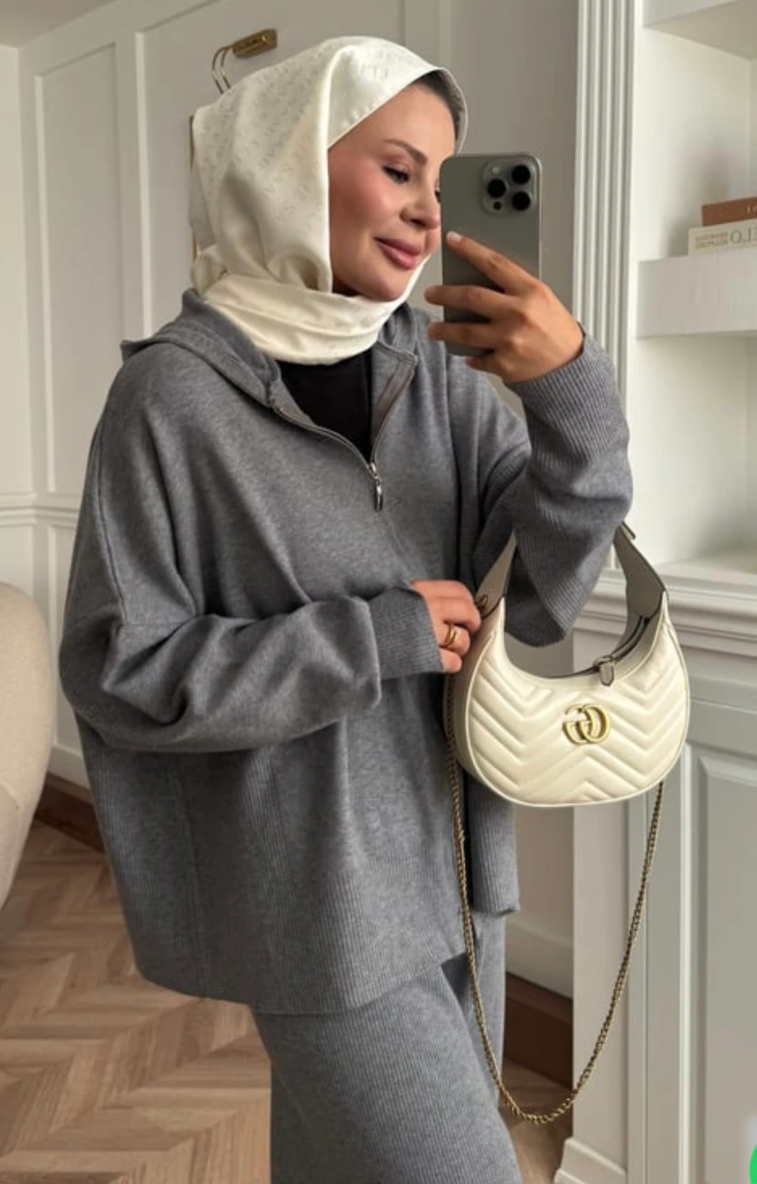 Kapüşon Detaylı Triko Takım 