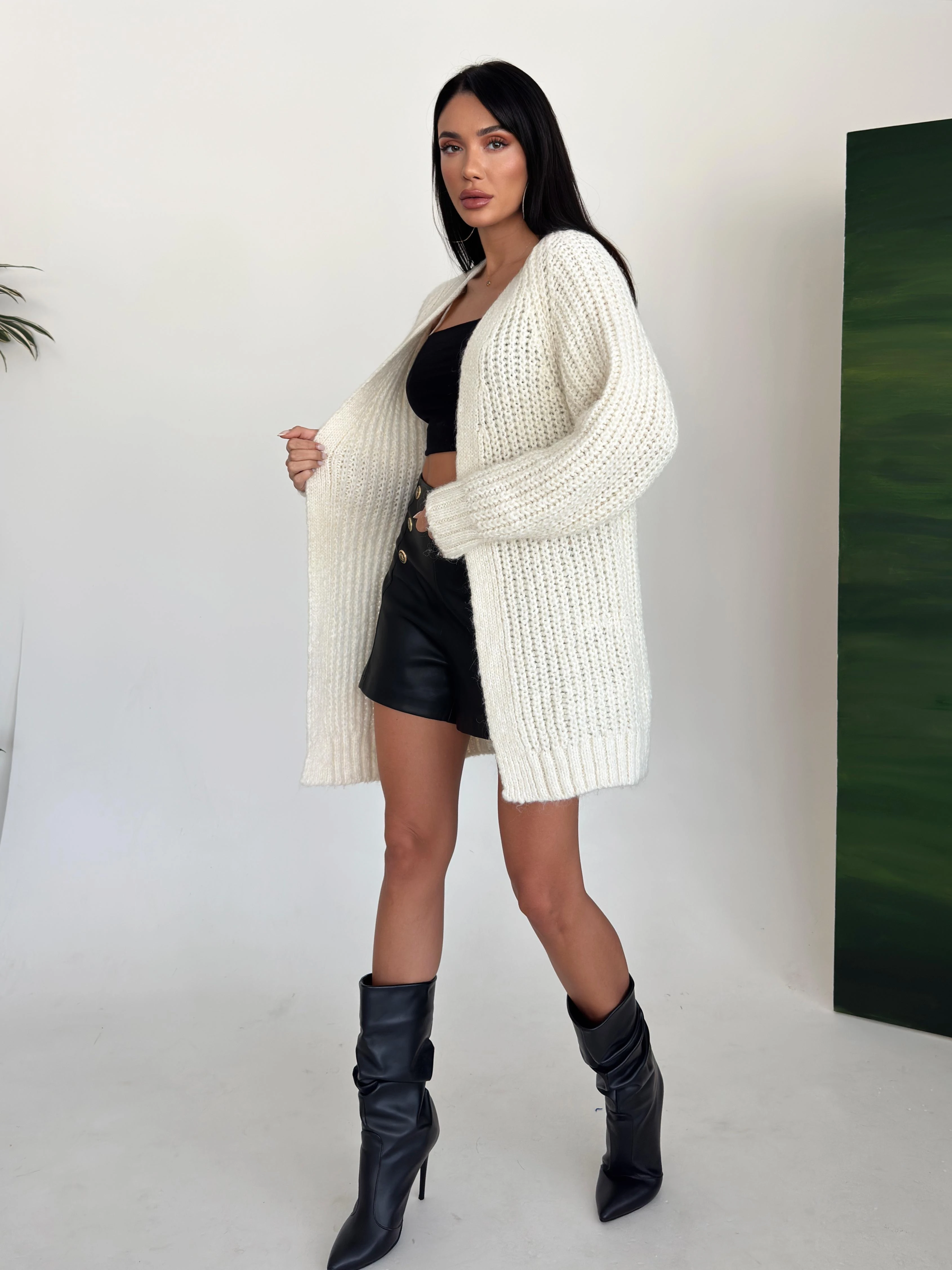 YÜNLÜ YUMOŞ HIRKA