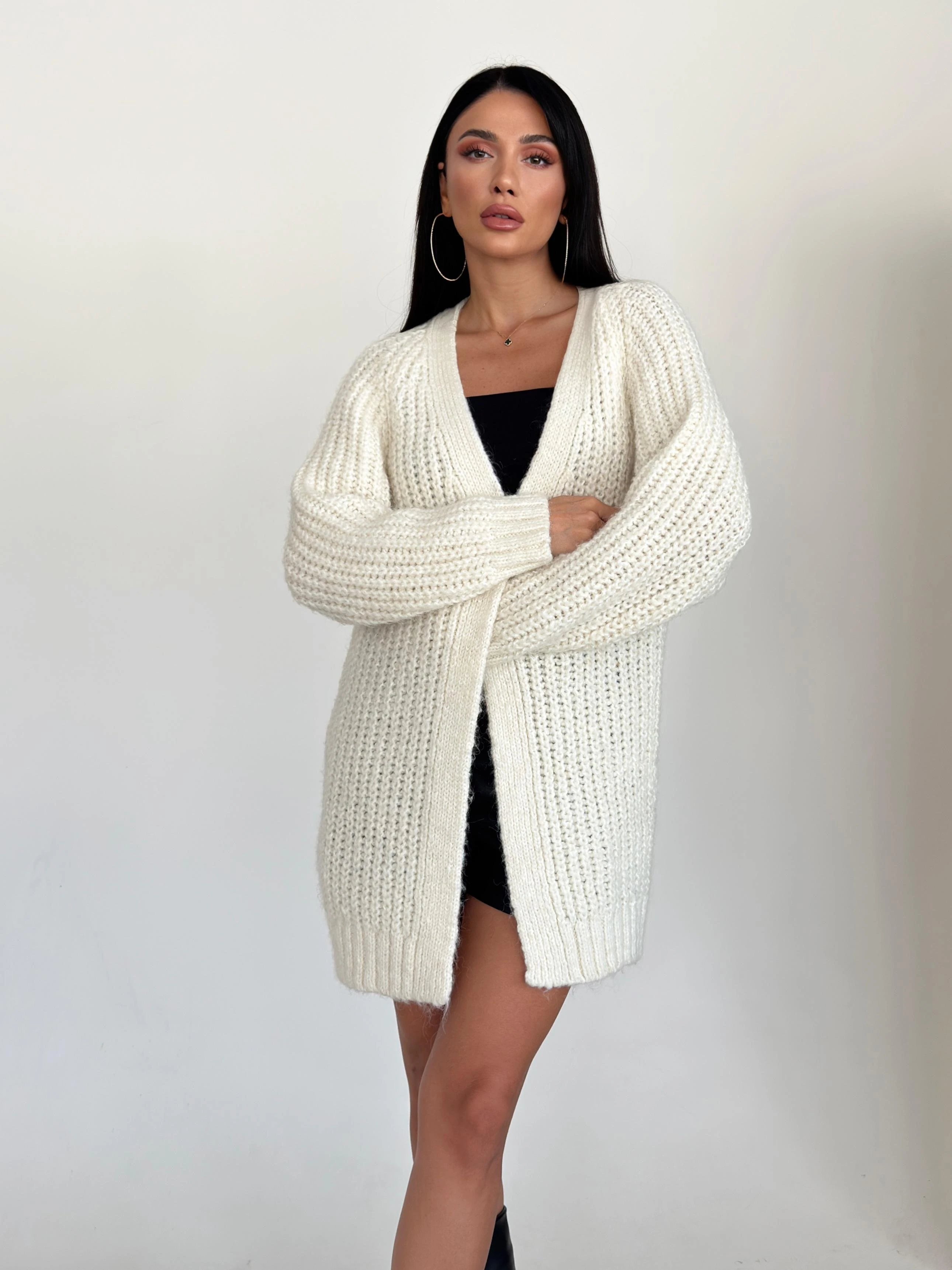 YÜNLÜ YUMOŞ HIRKA