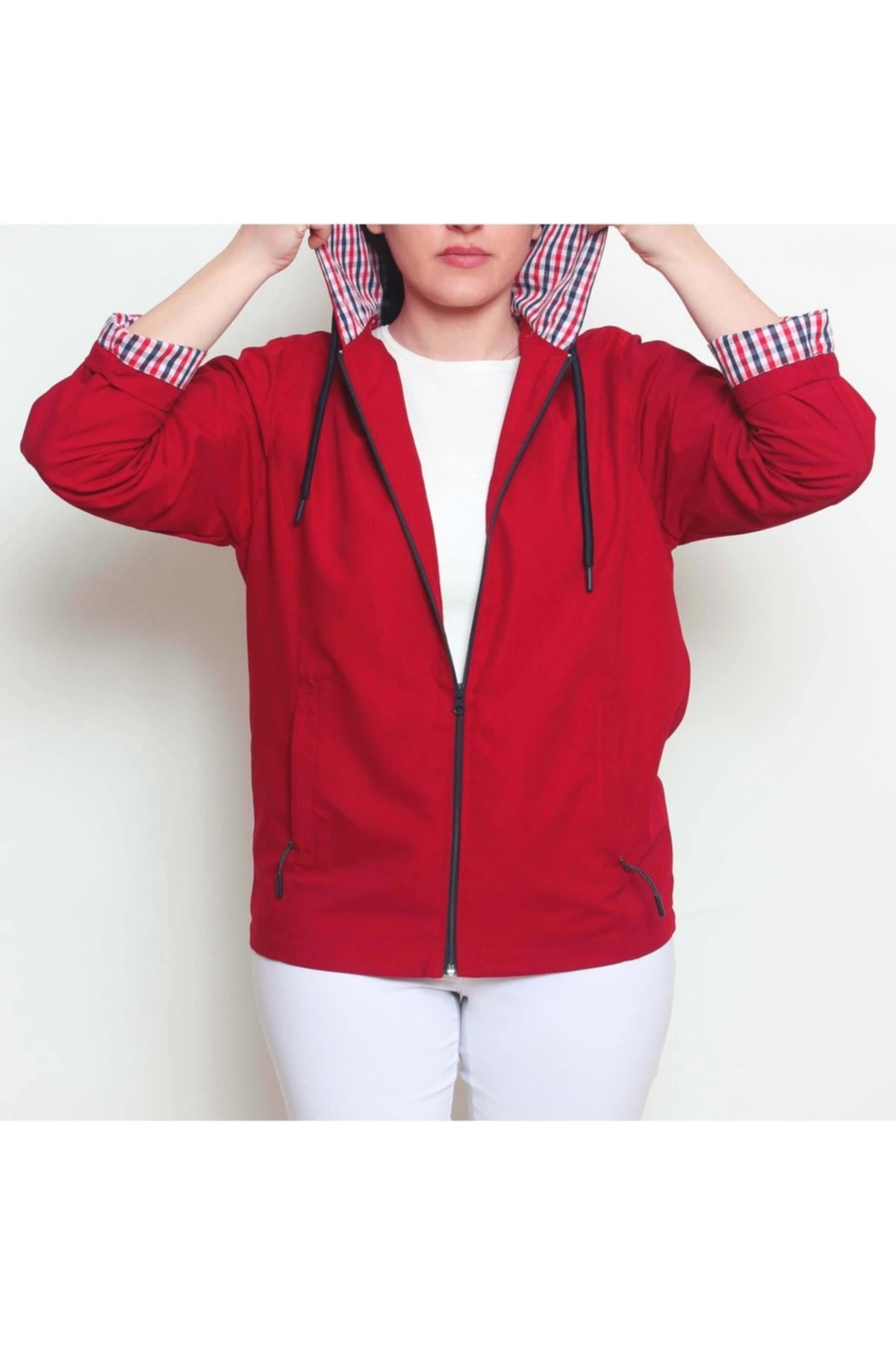 Kadın Ince Su Geçirmez Kapüşonlu Yağmurluk Rüzgarlık