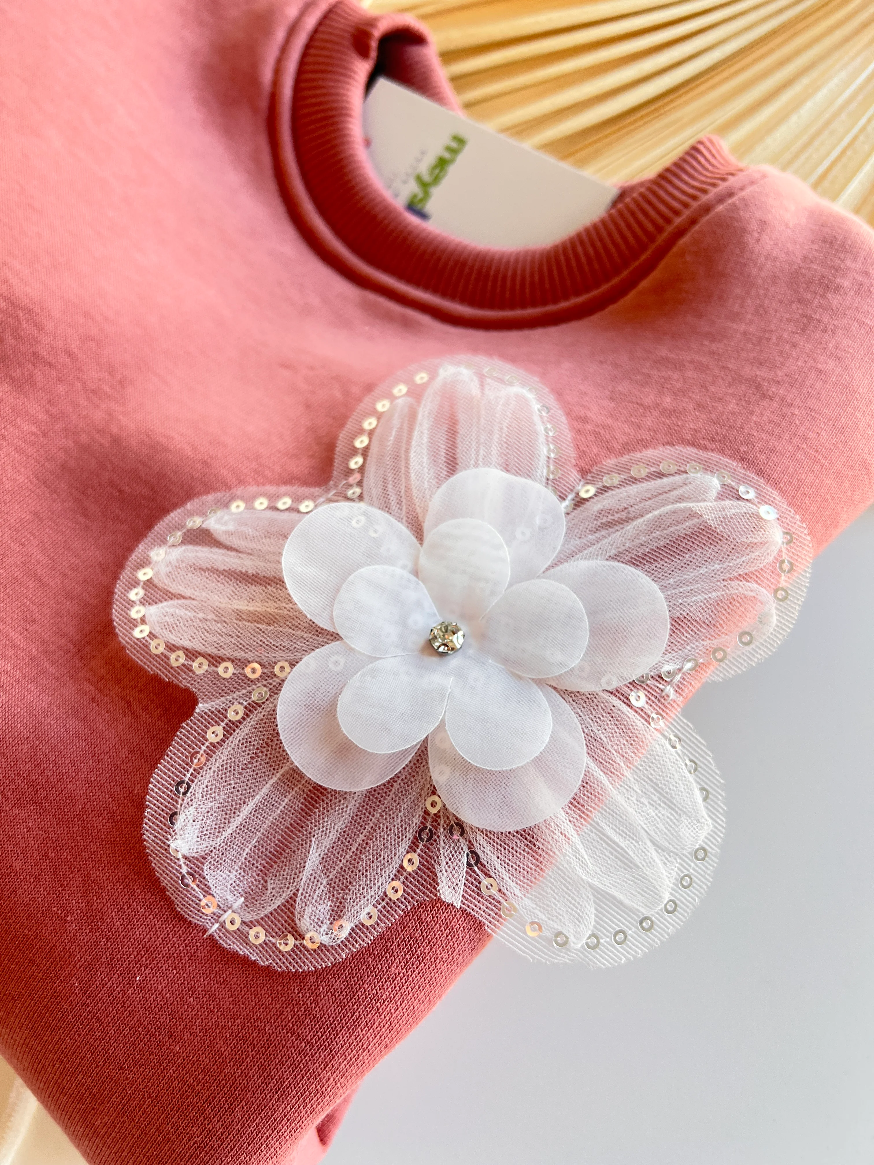 Beyaz Çiçekli Şardonlu  Kız Çocuk Takım