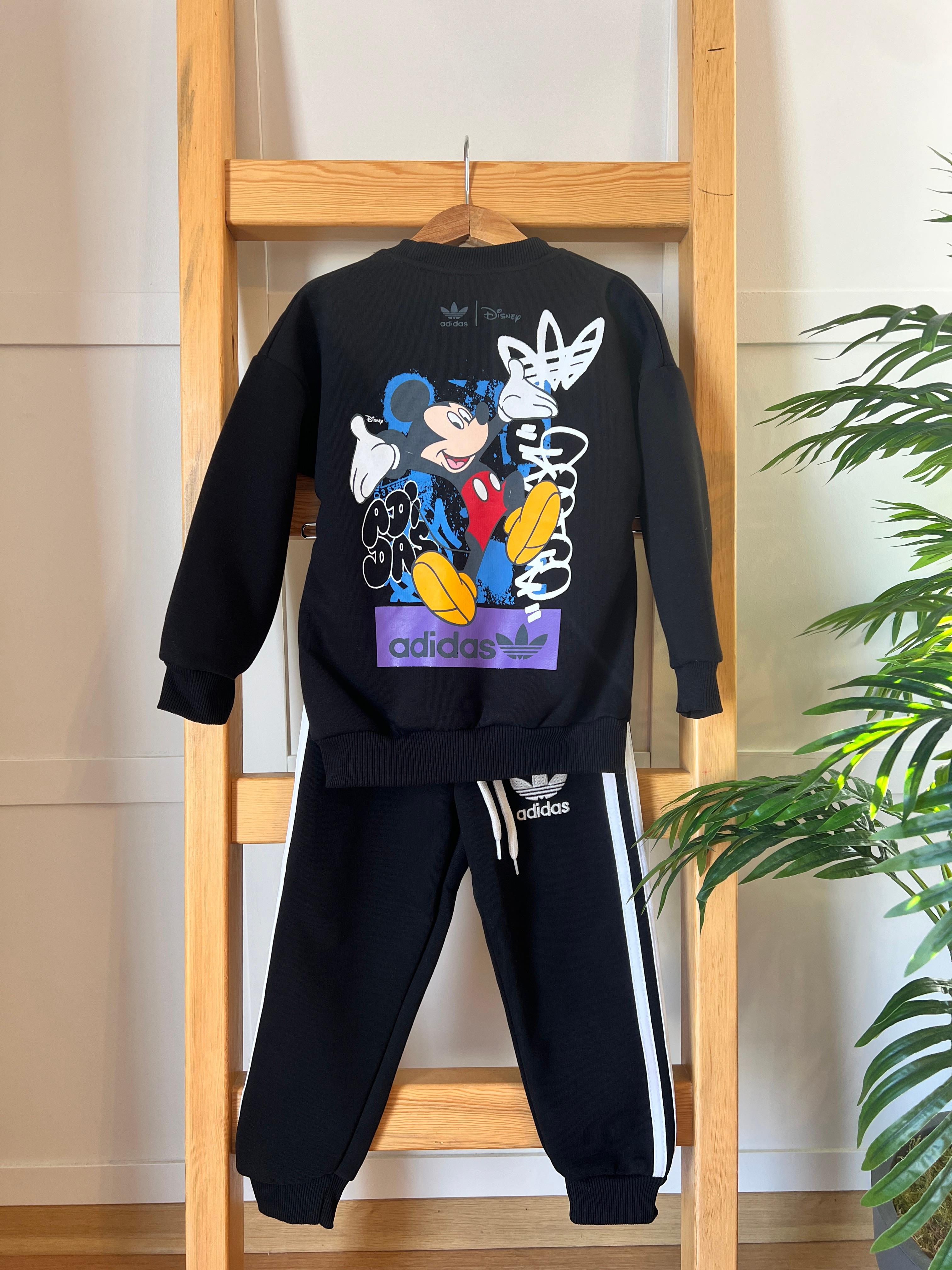 Mickey Mouse Grafiti Sırt Baskılı Şardonulu Erkek Çocuk Takımı