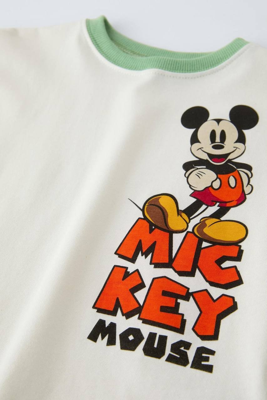 Mickey Mouse Yan Baskılı Erkek Çocuk Şortlu Takım