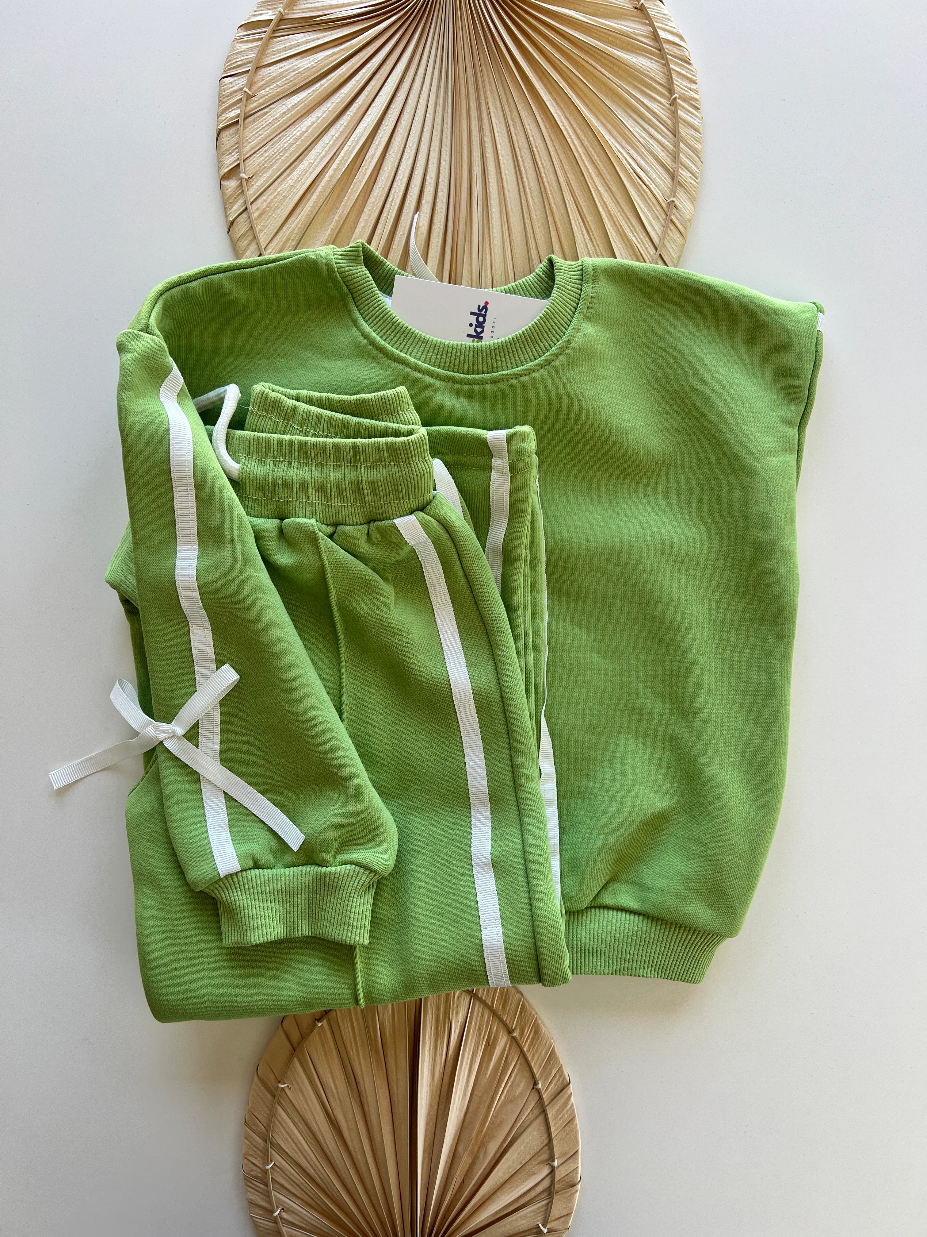 Şerit  Detaylı Kız Çocuk Takım 