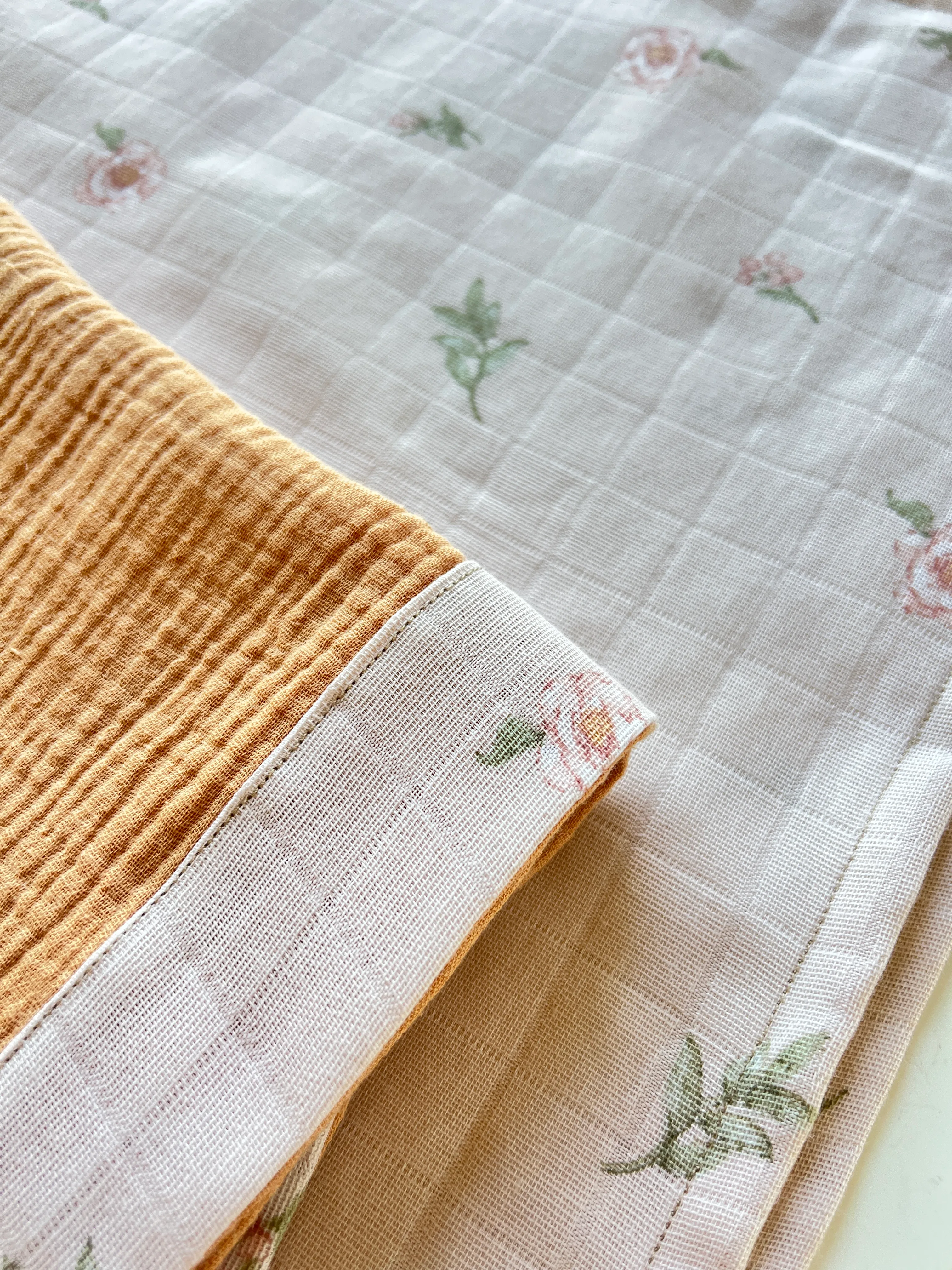 Bal & Çiçek 3'lü Battaniye Seti