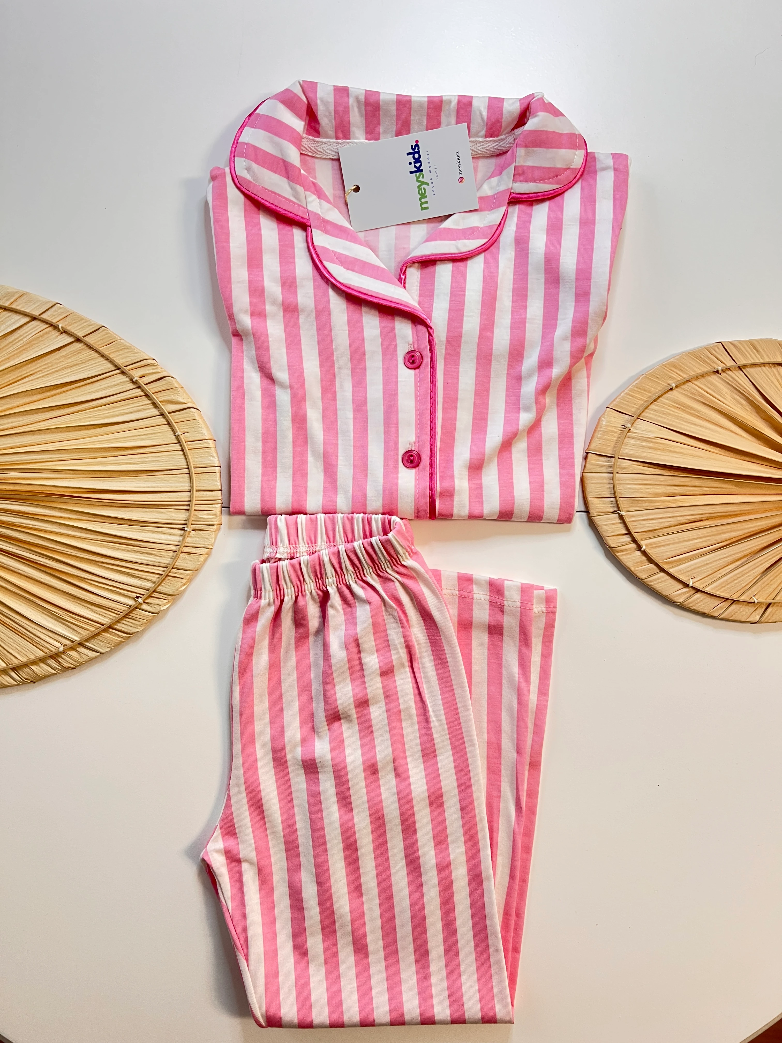 Sevimli Kız Çocuk Pijama Takımı