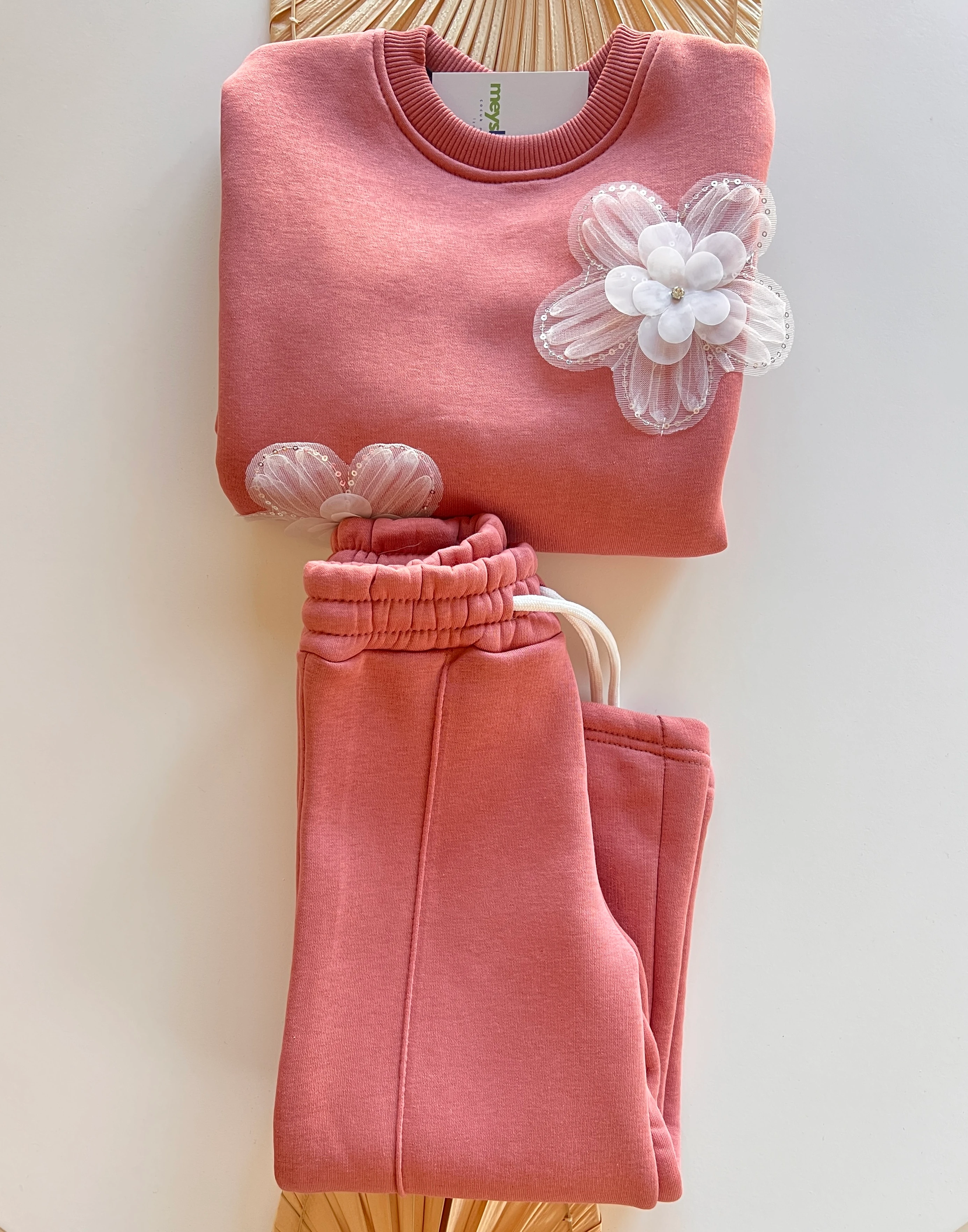 Beyaz Çiçekli Şardonlu  Kız Çocuk Takım