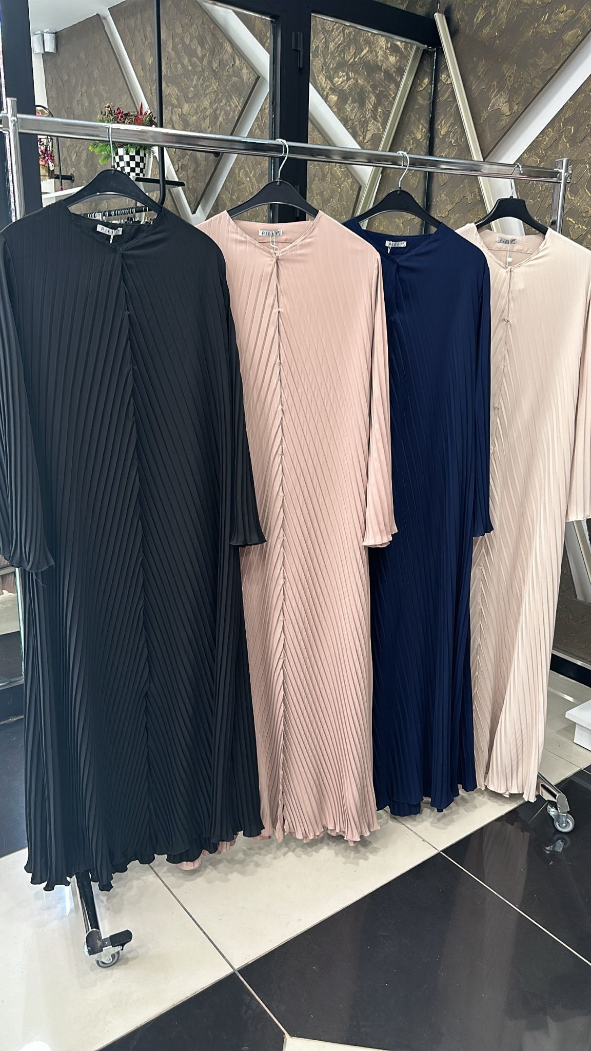 PİEEF AKOR ABAYA