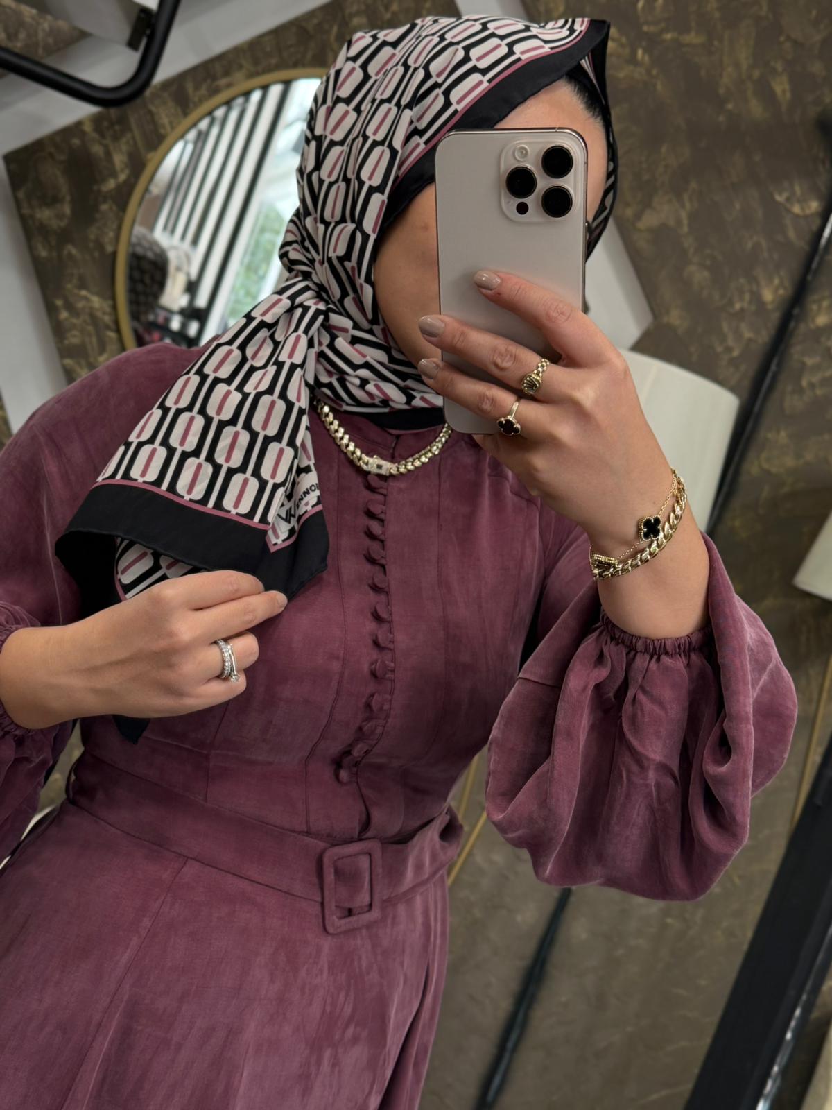 TERZİ DÜKKANI GLORIA YARIM BRİTLİ ELBİSE