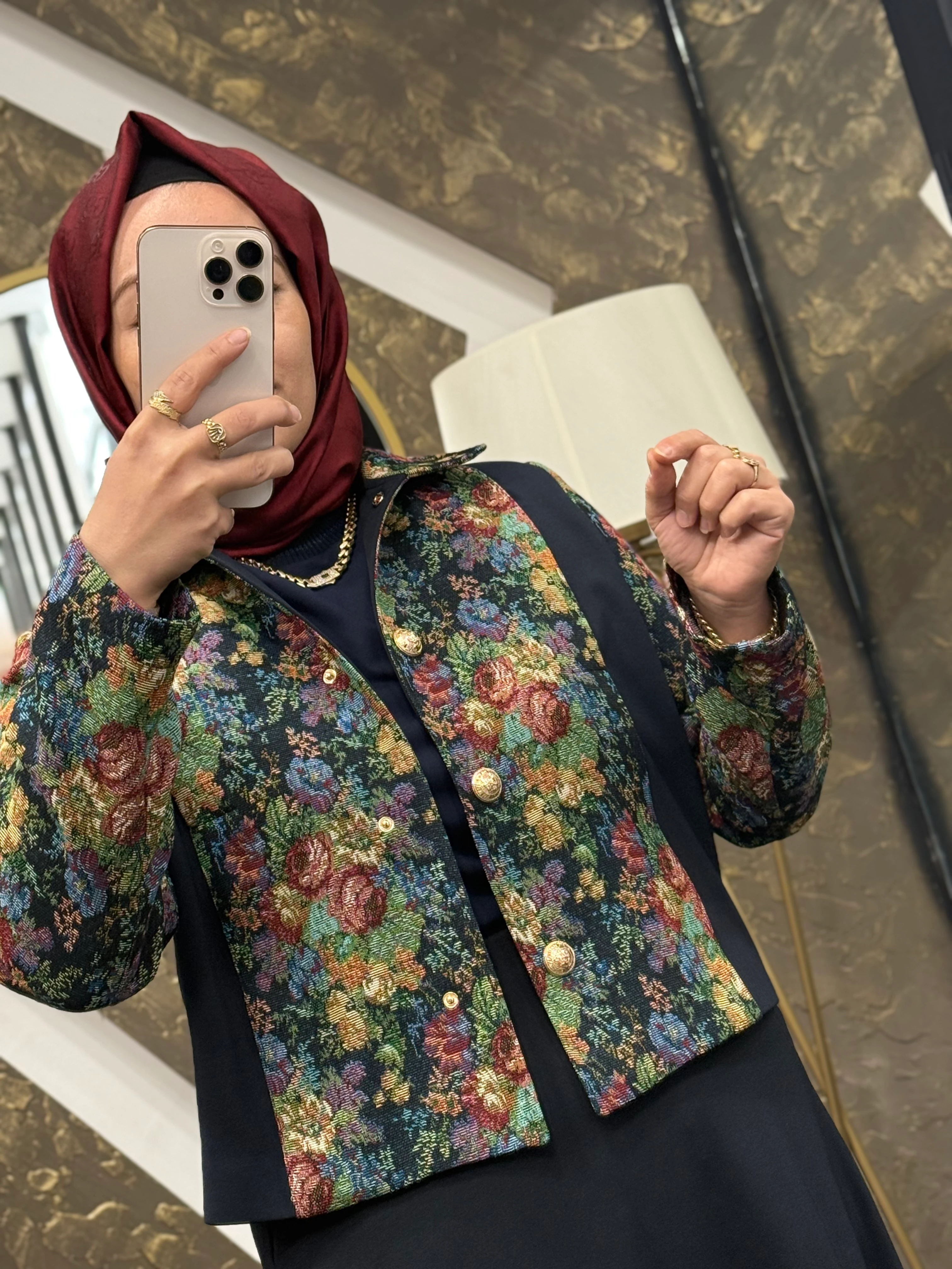 GHİSA 3342 ETEKLİ TAKIM