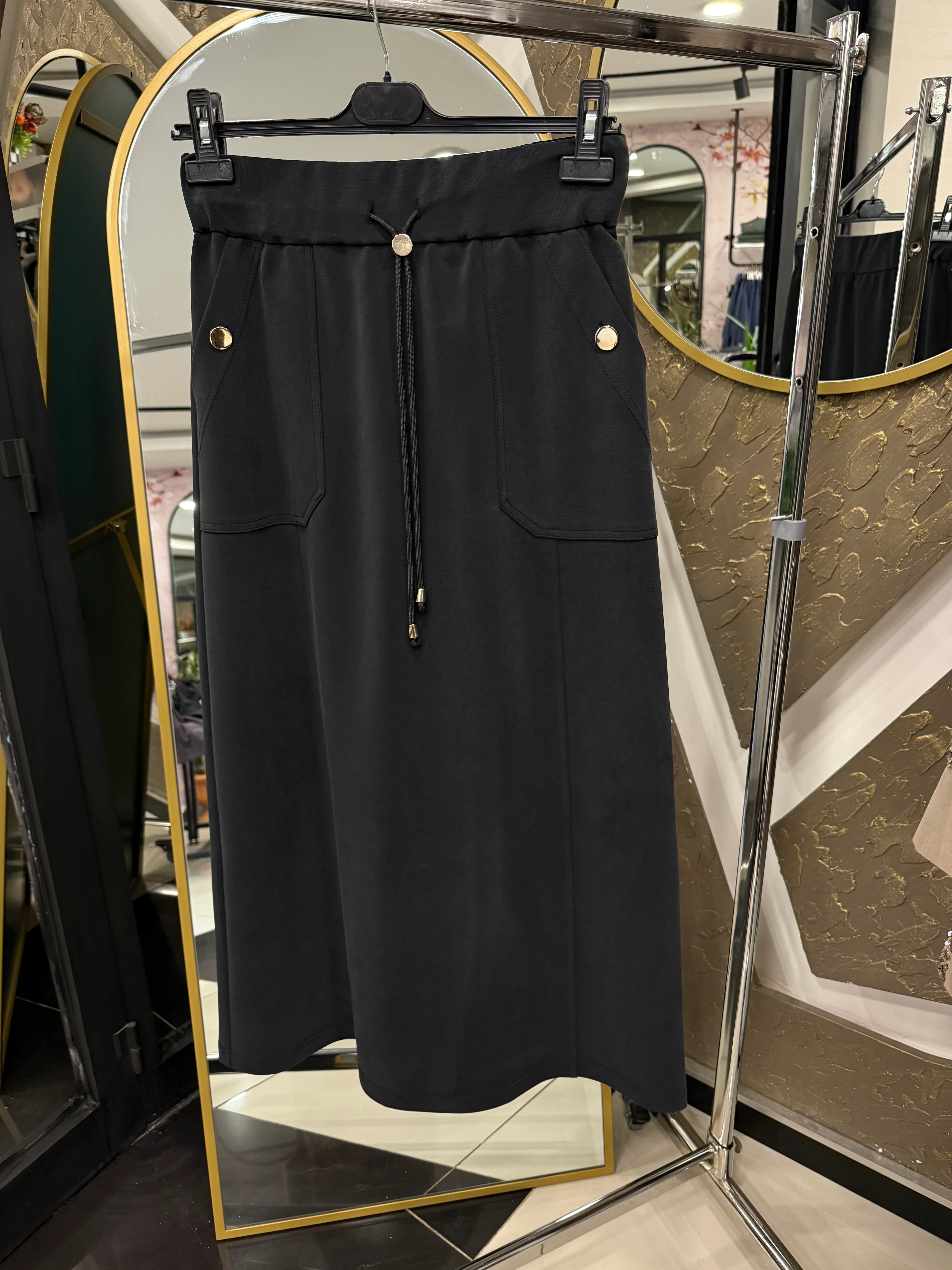 SENTEZ 5472 ELENNA CEP DÜĞMELİ ÇAN ETEK  - SİYAH