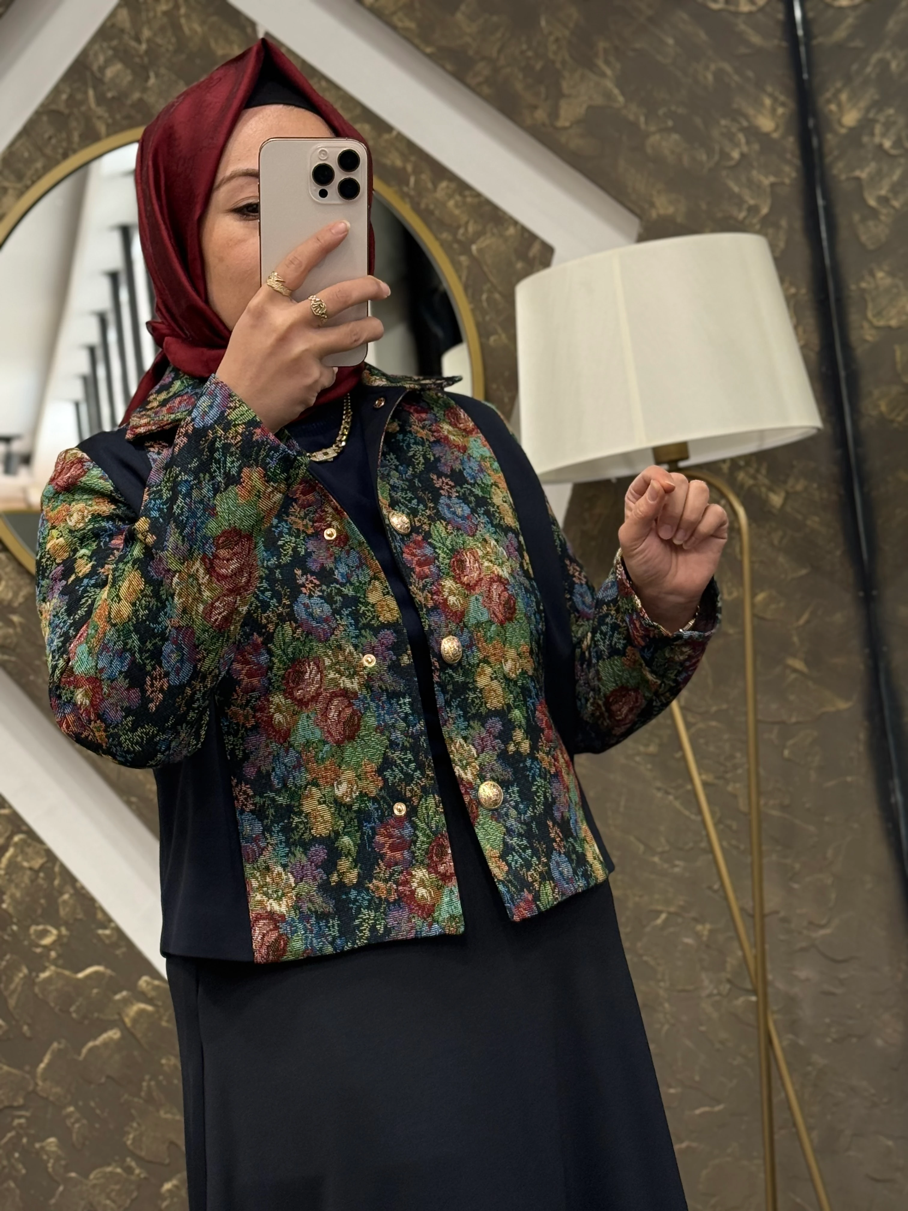 GHİSA 3342 ETEKLİ TAKIM