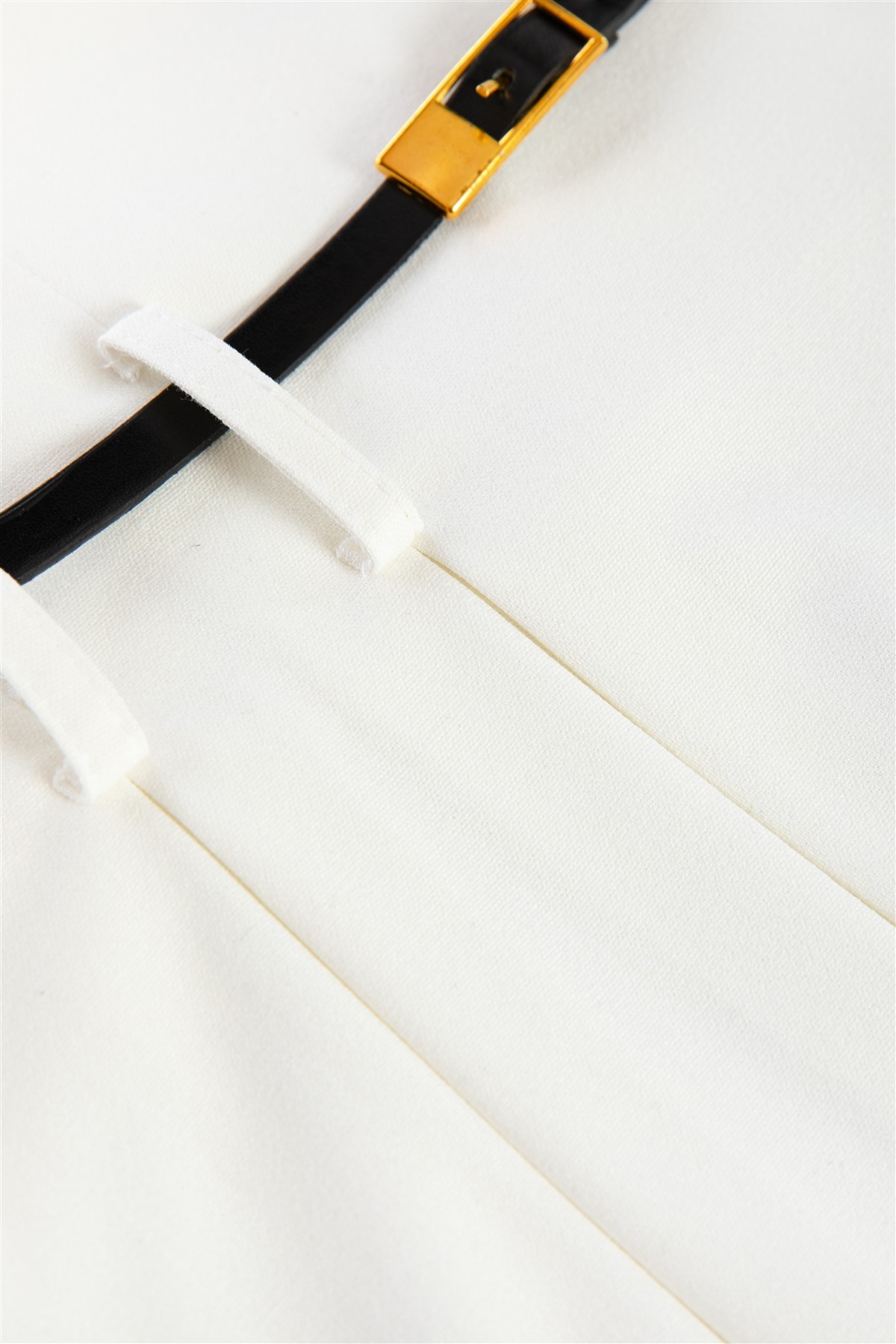 LILIA Pleated White Mini Skirt with Black Belt Detail