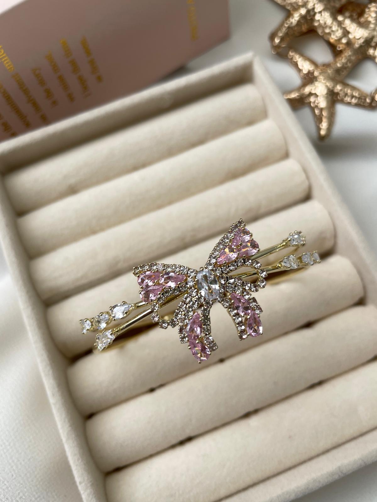 Pink Butterfly Kelepçe